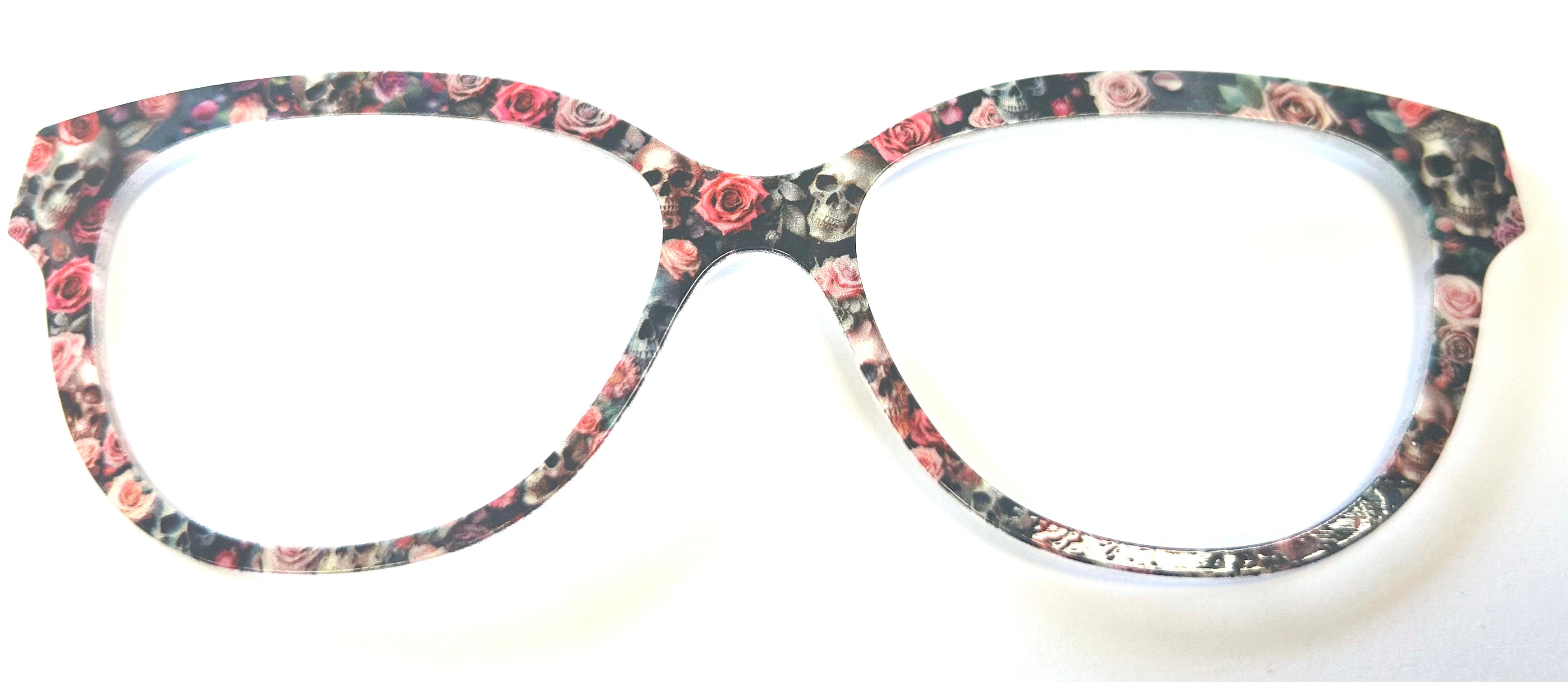 PAIR Quinn Topper; skulls and pink roses