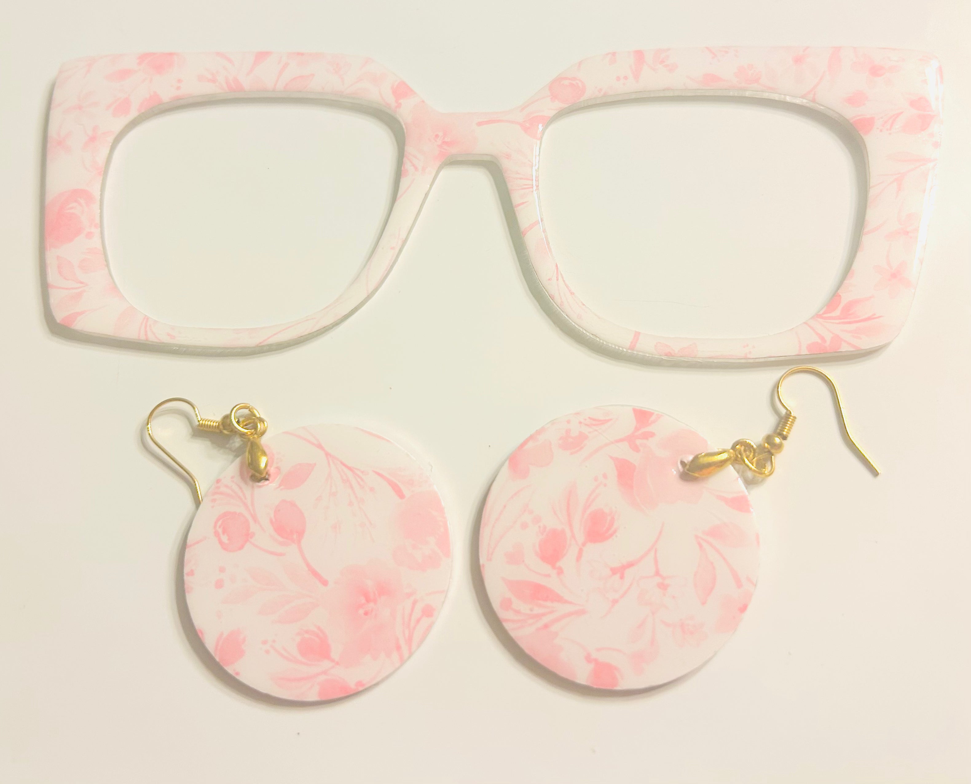 Murphy Topper; pink flowers with matching earrings