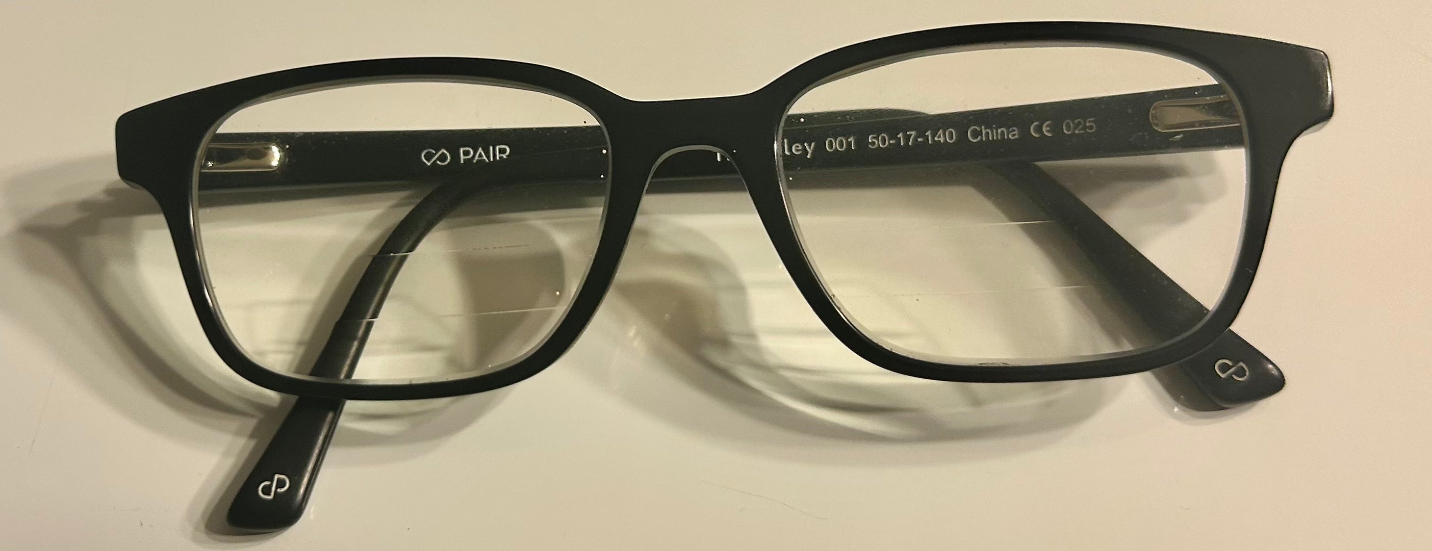 PAIR Black Finley Frame