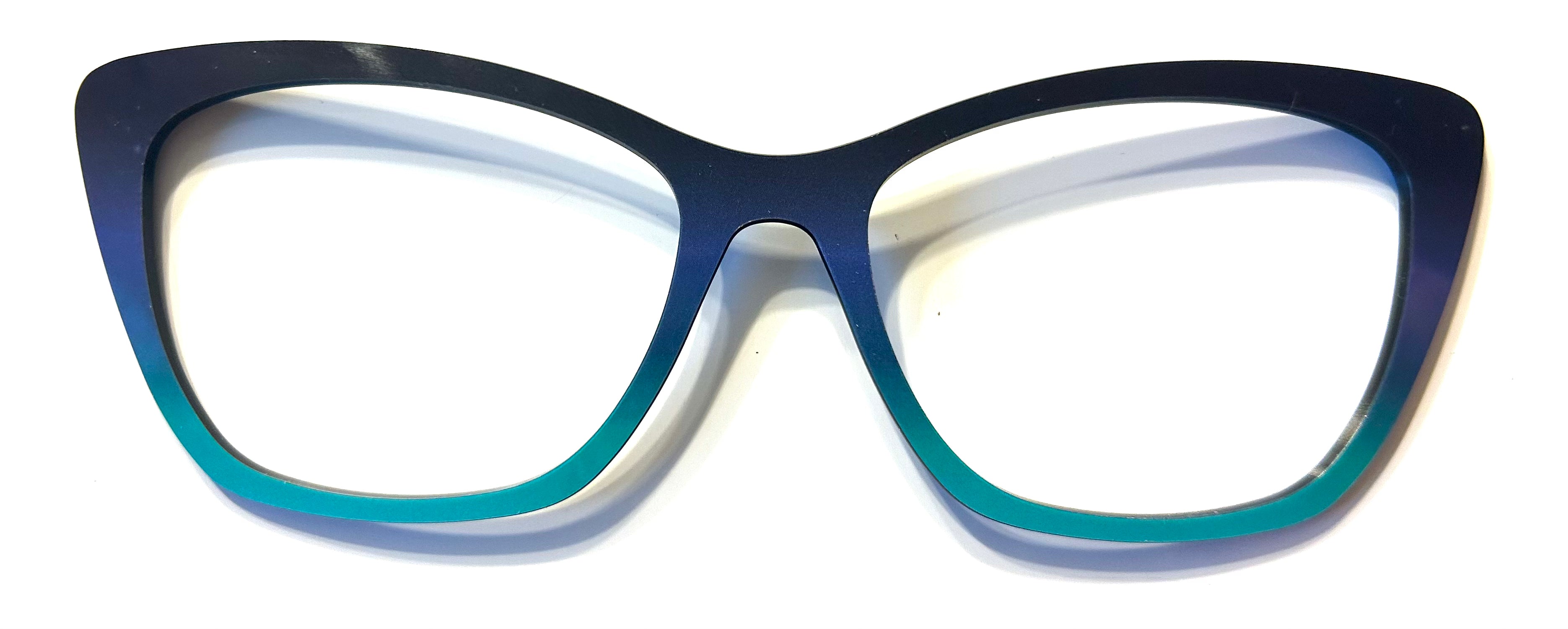 PAIR Wanda Topper; blue gradient