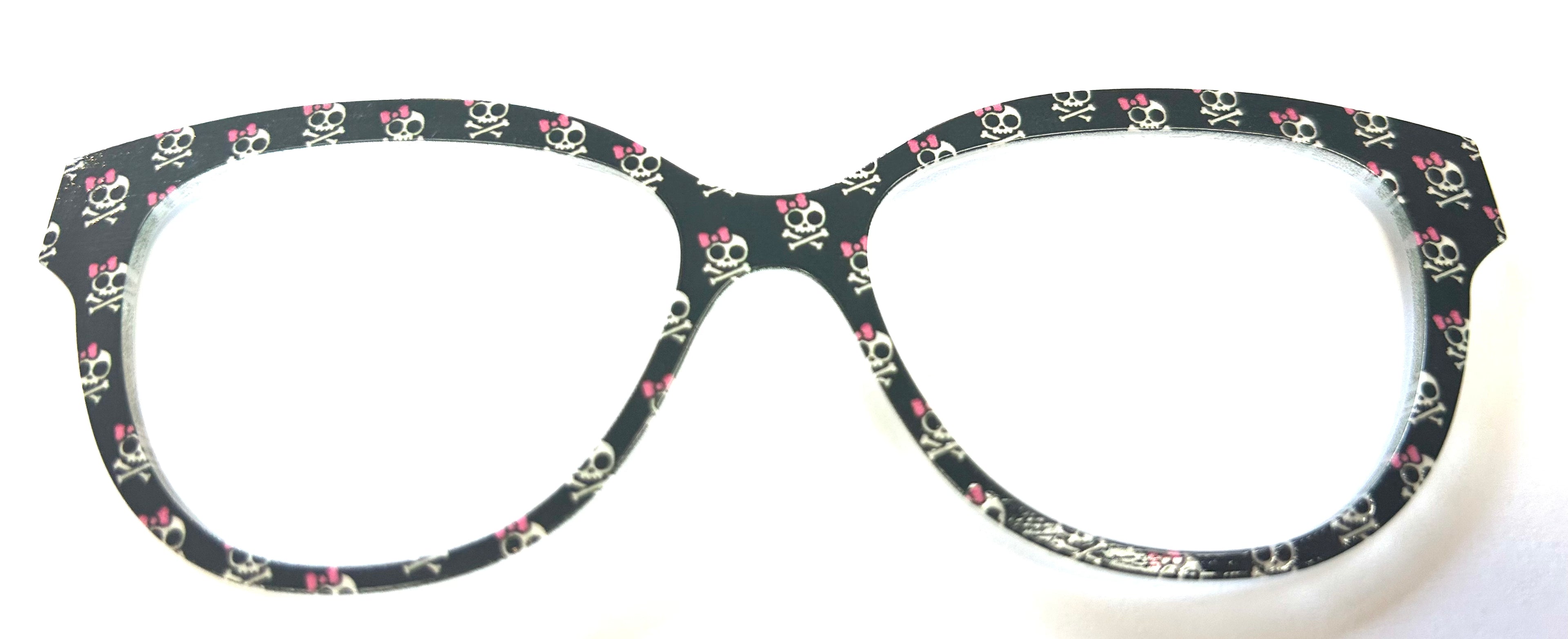 PAIR Quinn Topper; skull and cross bones with pink bows