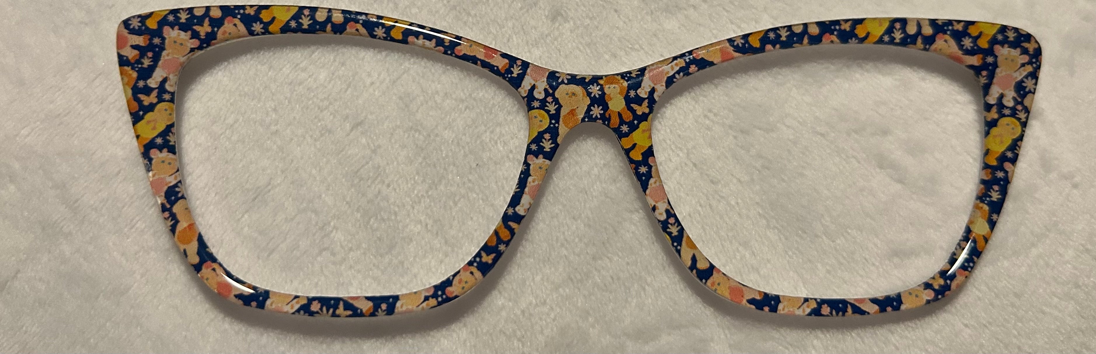 Wanda Topper; cartoons on blue