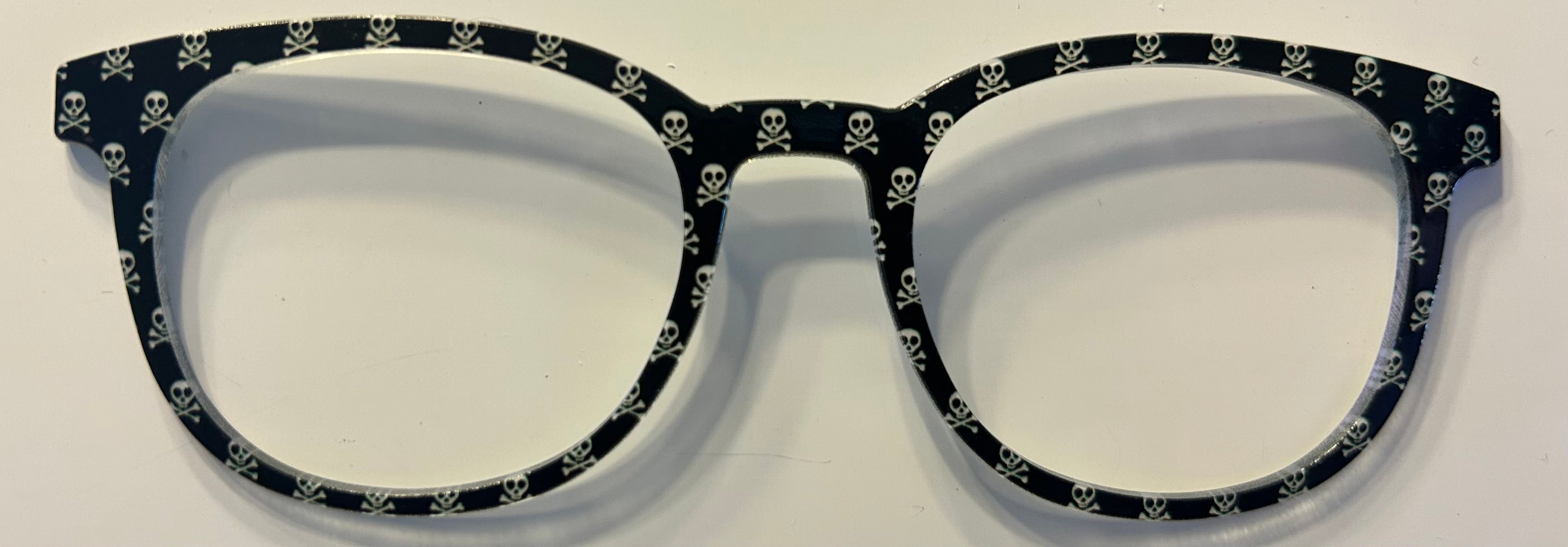 PAIR Reese Topper, black with skulls and crossbones
