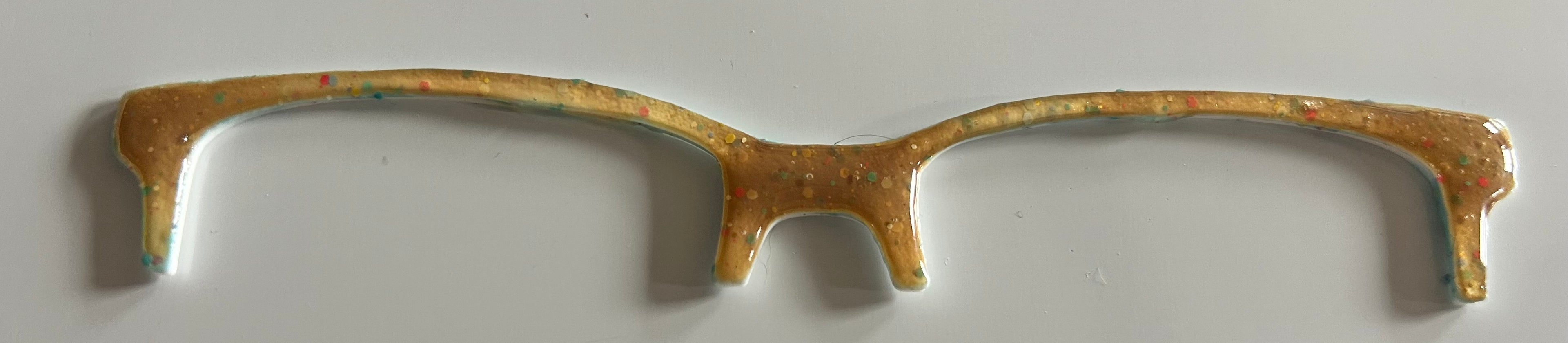 Kirby Brow Topper; tan with confetti