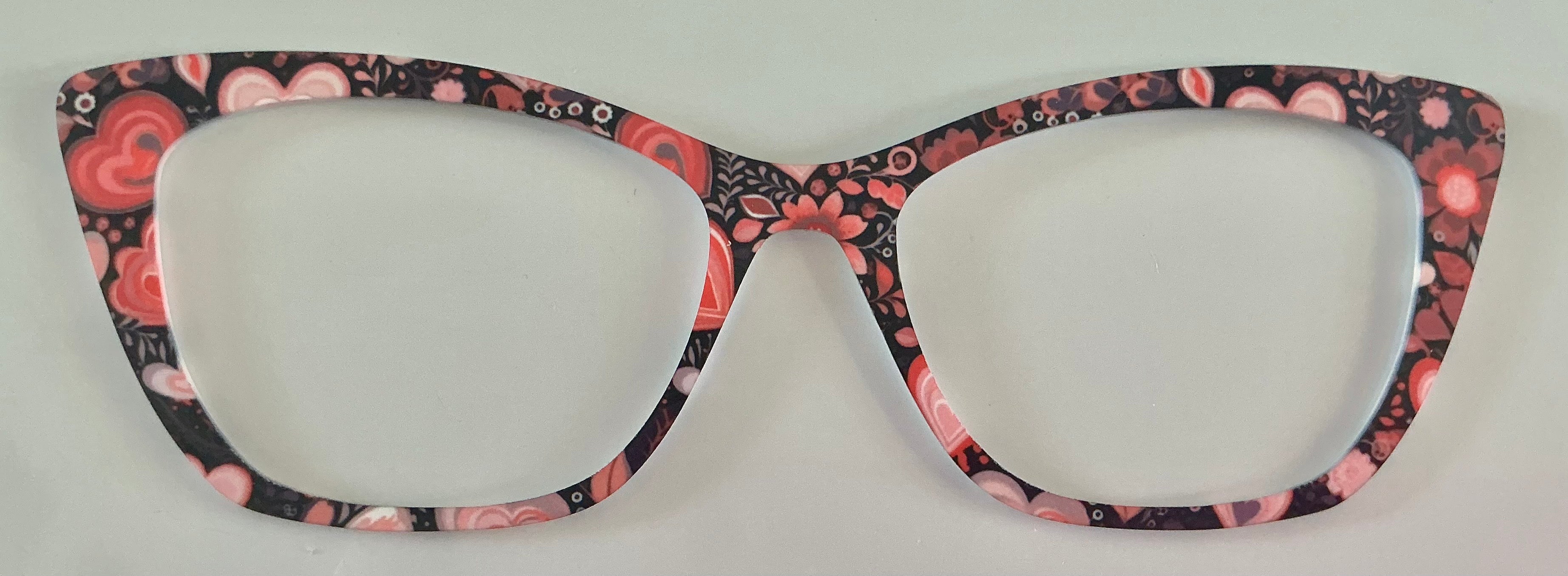 Wanda Topper; pink and red flowers and hearts