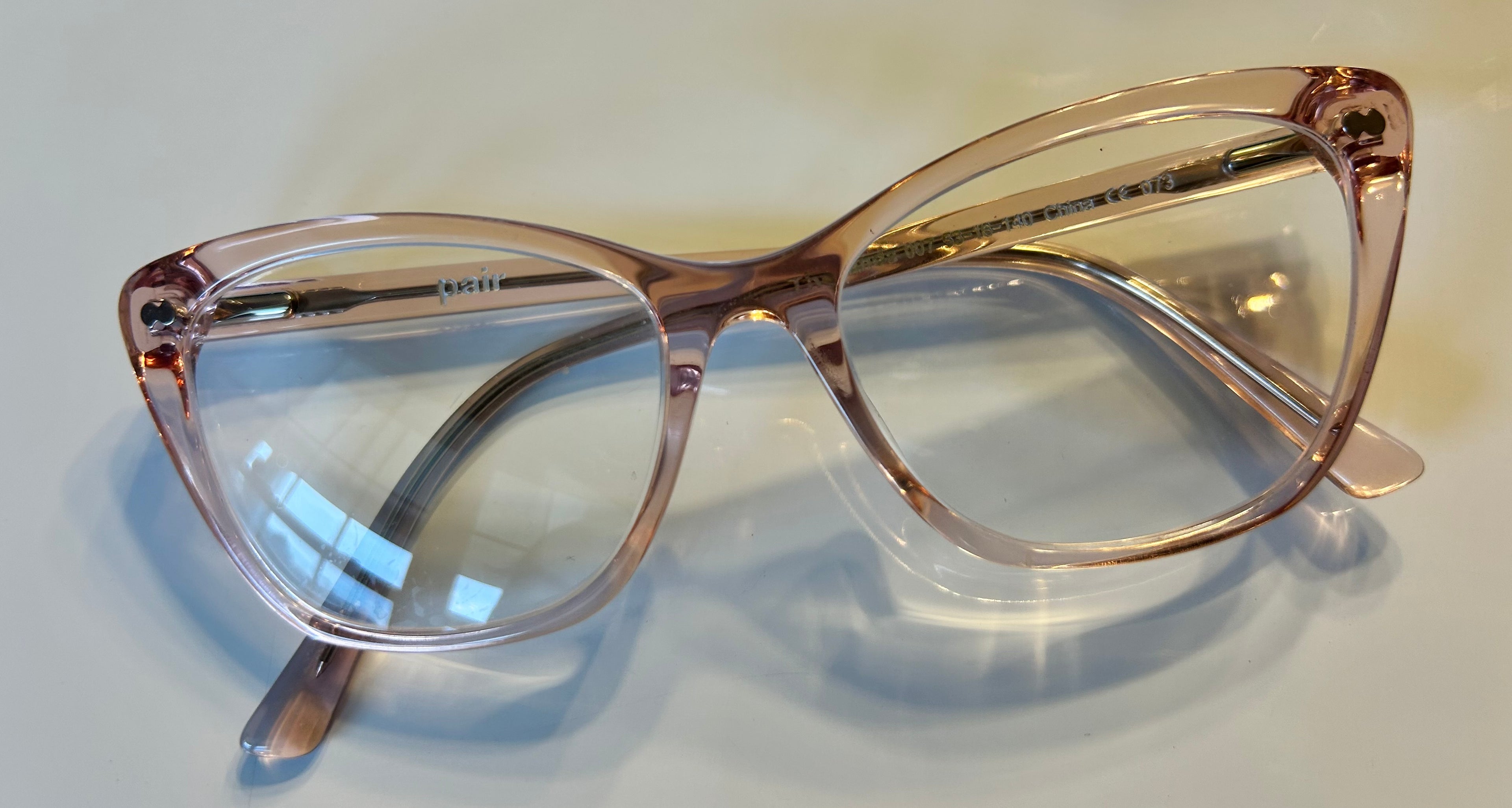 PAIR Clear Pink Wanda Frame