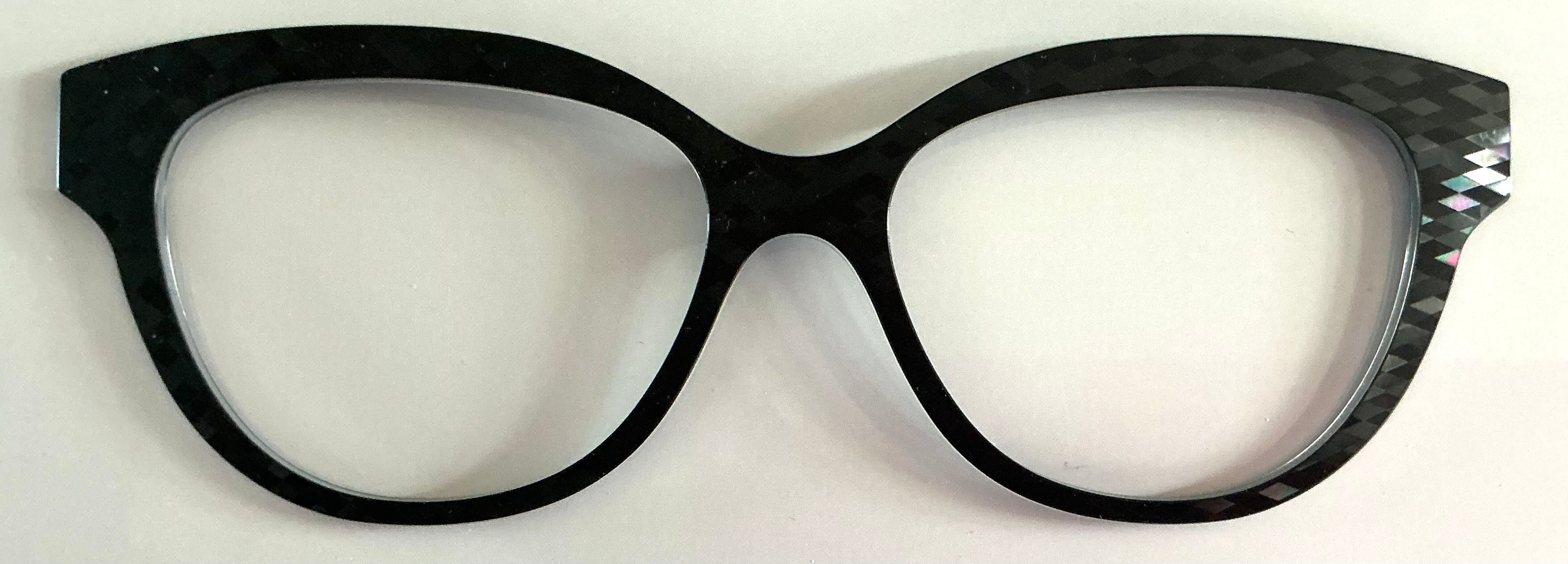 PAIR Premium Quinn Topper; black prism