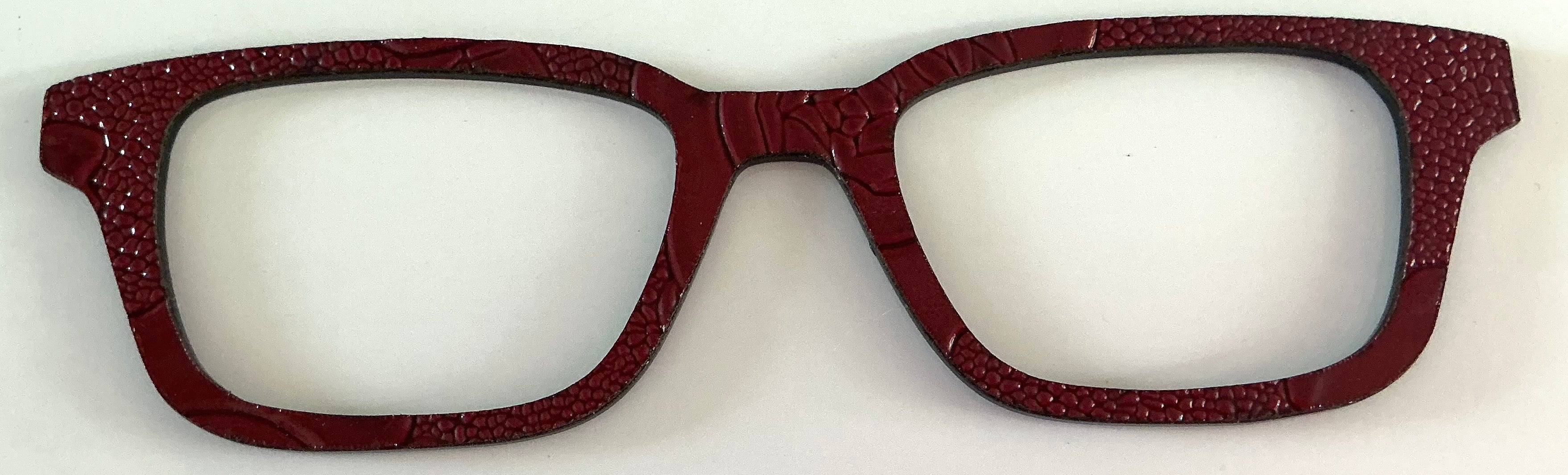 Finley Topper; Laser Nonna; red textured