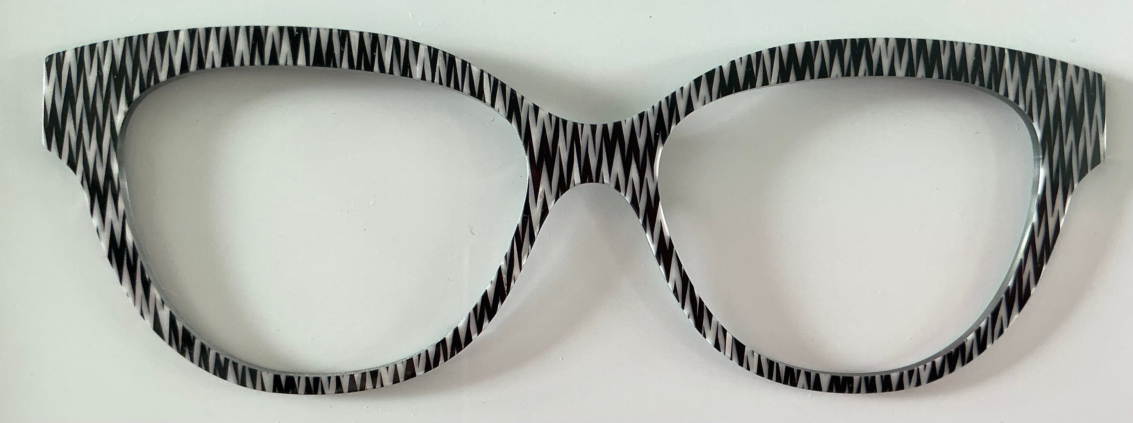 PAIR Premium Quinn Topper; B & W Chevron