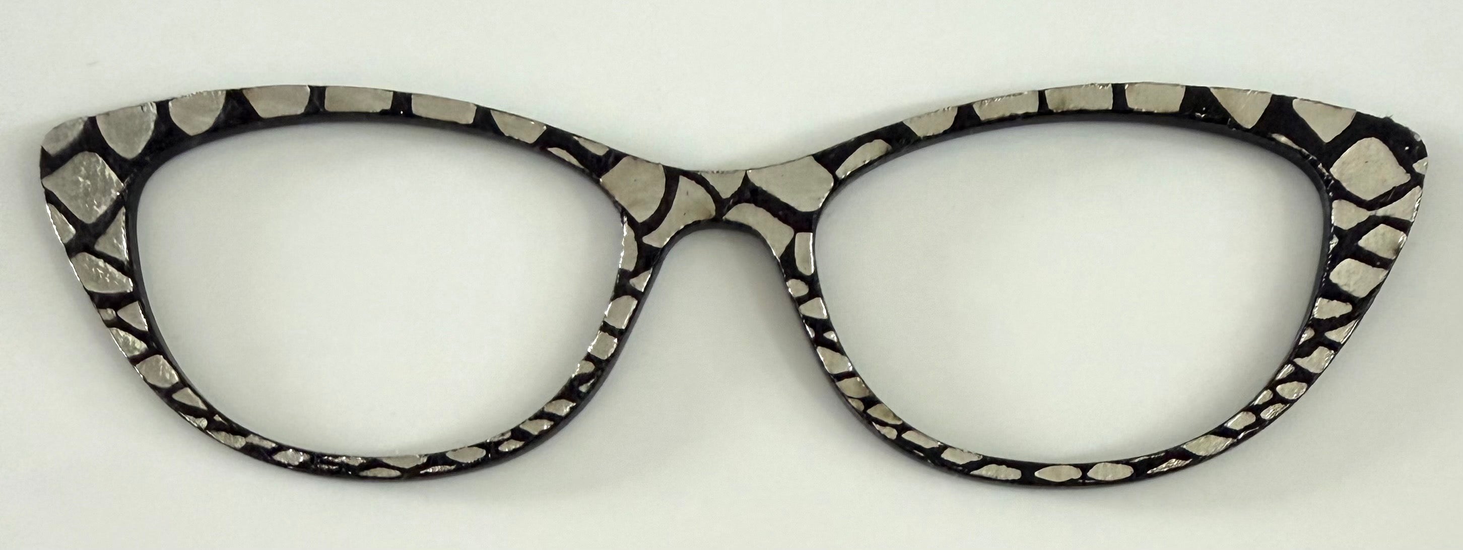 Ella Topper; silver and black scales