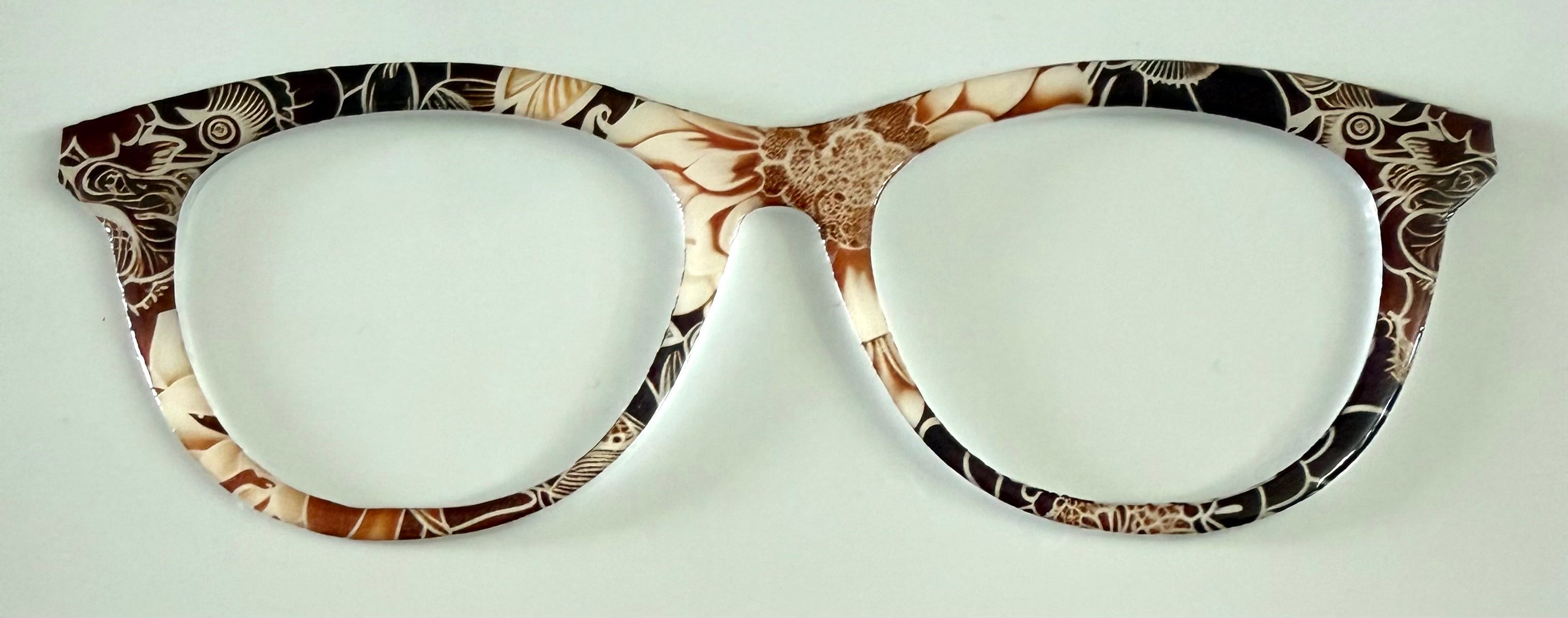 Brook Topper; gold and black design