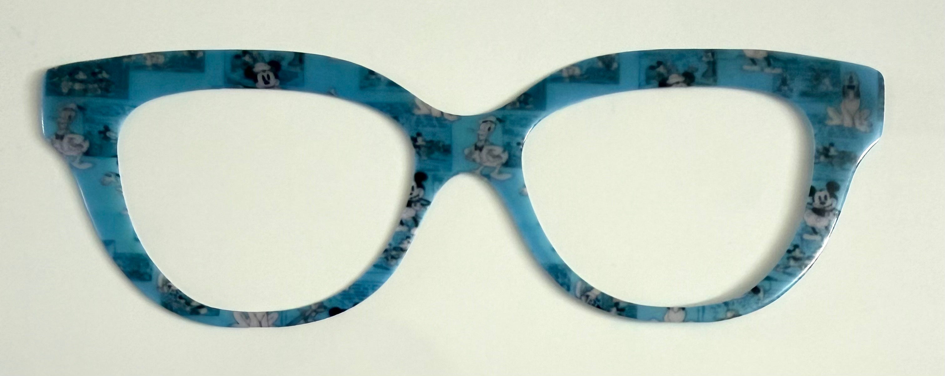 Quinn Topper; Disney characters on blue