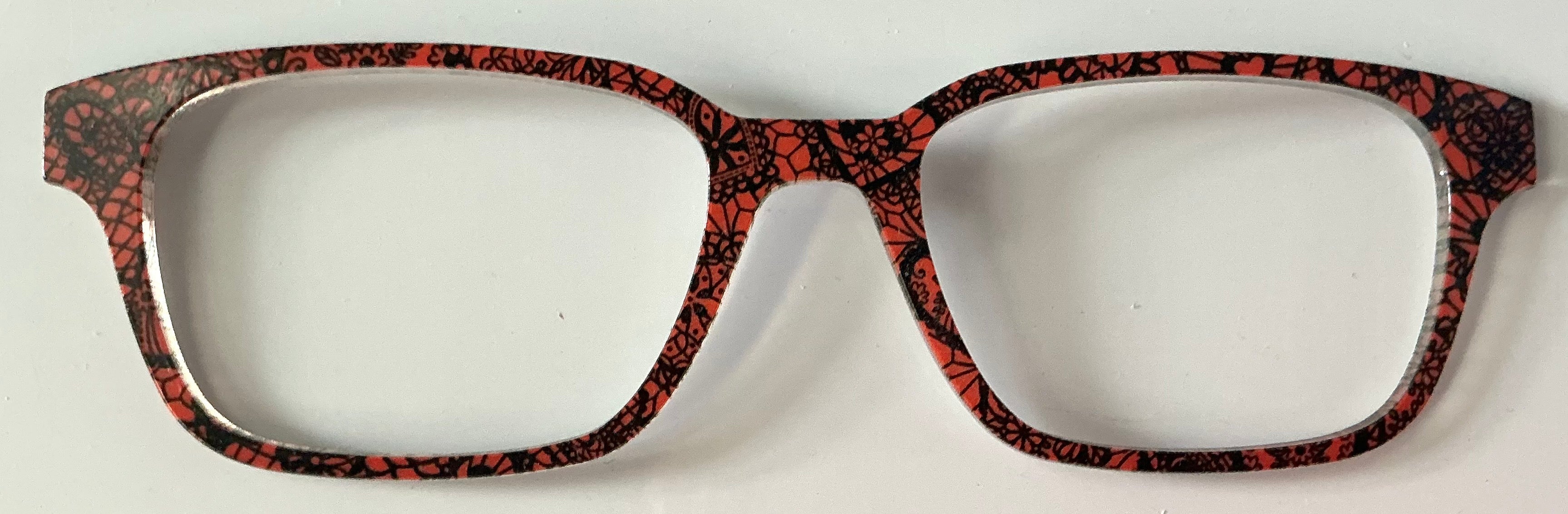 PAIR Finley Topper; black lace hearts on red