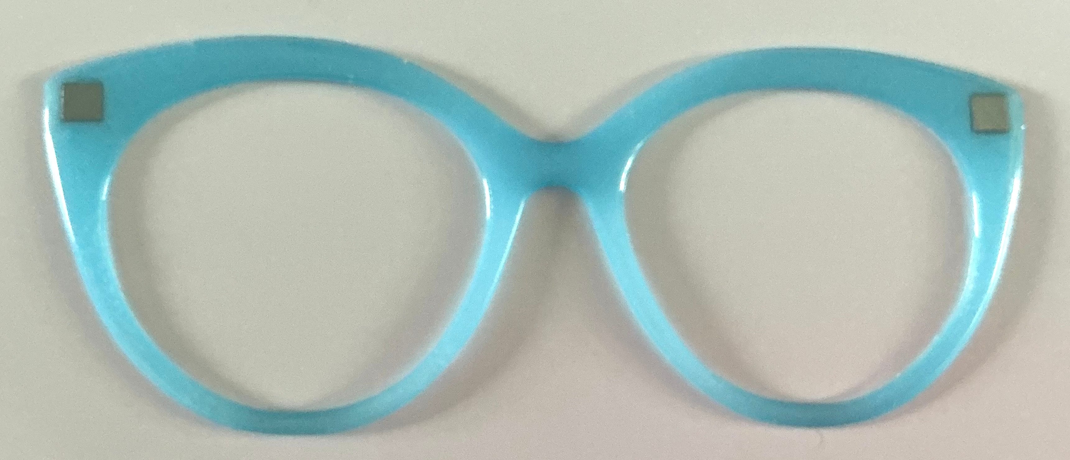 Zuri Topper; bright blue