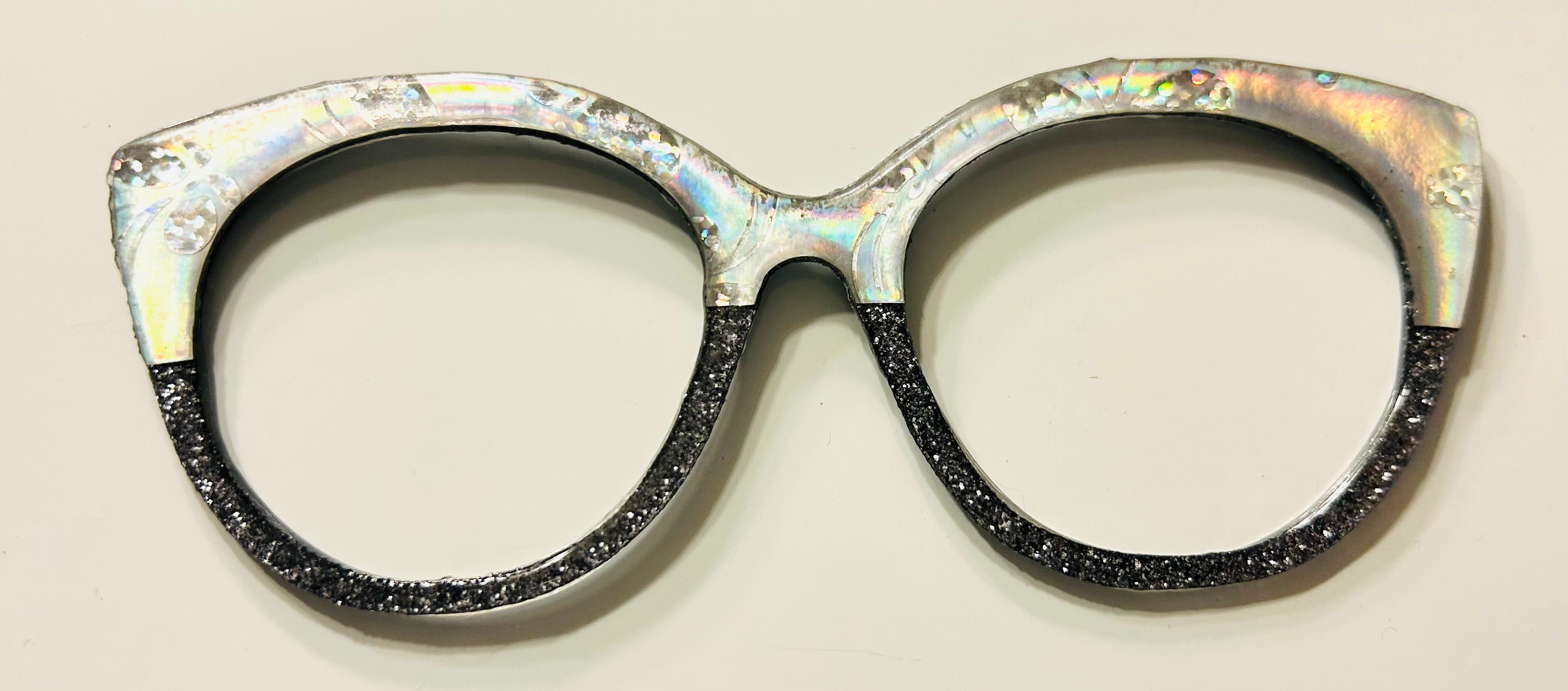Zuri Topper; silver foil/black glitter split