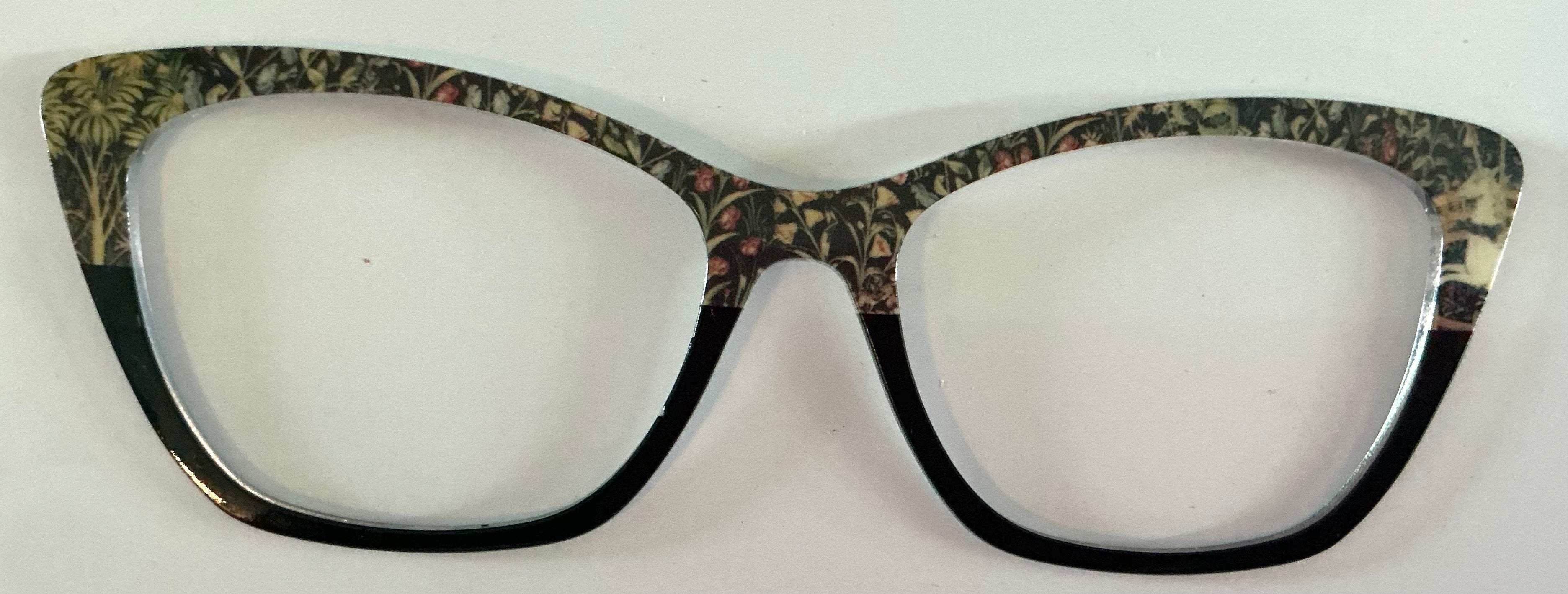 PAIR Wanda Topper; The MET; Unicorn in a Garden