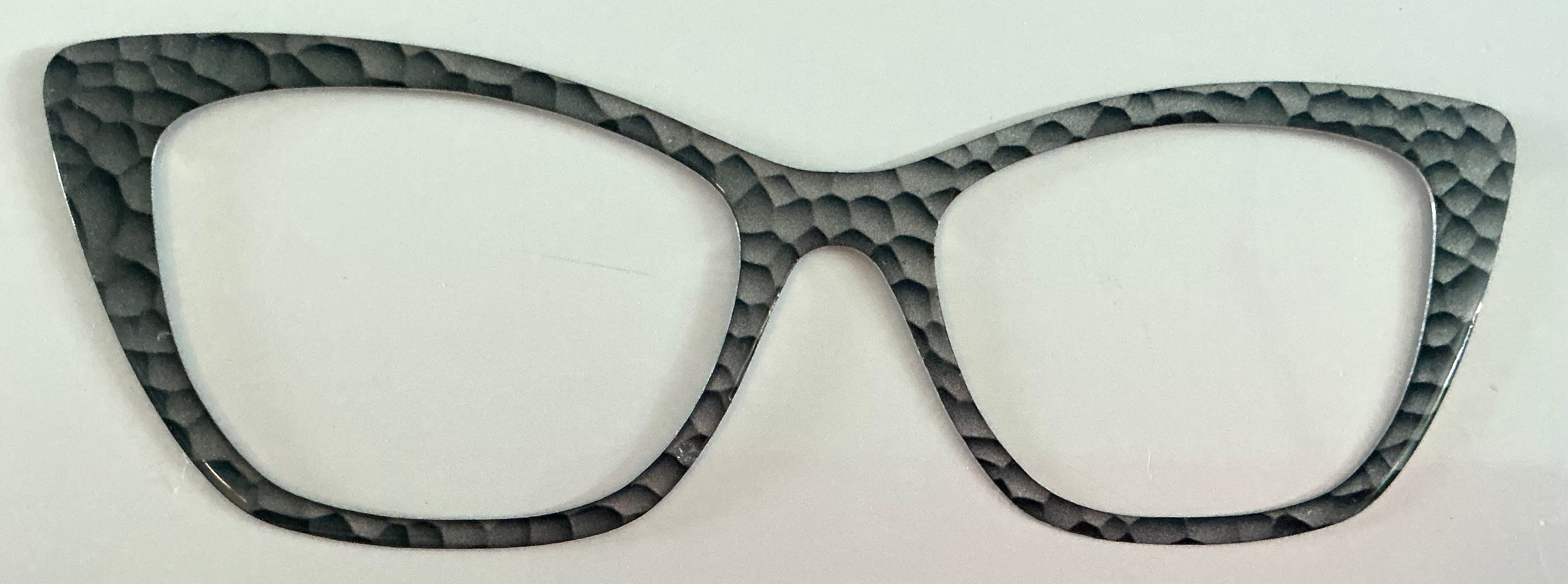 Wanda; Tasha's Top Frames; gray dragon scales