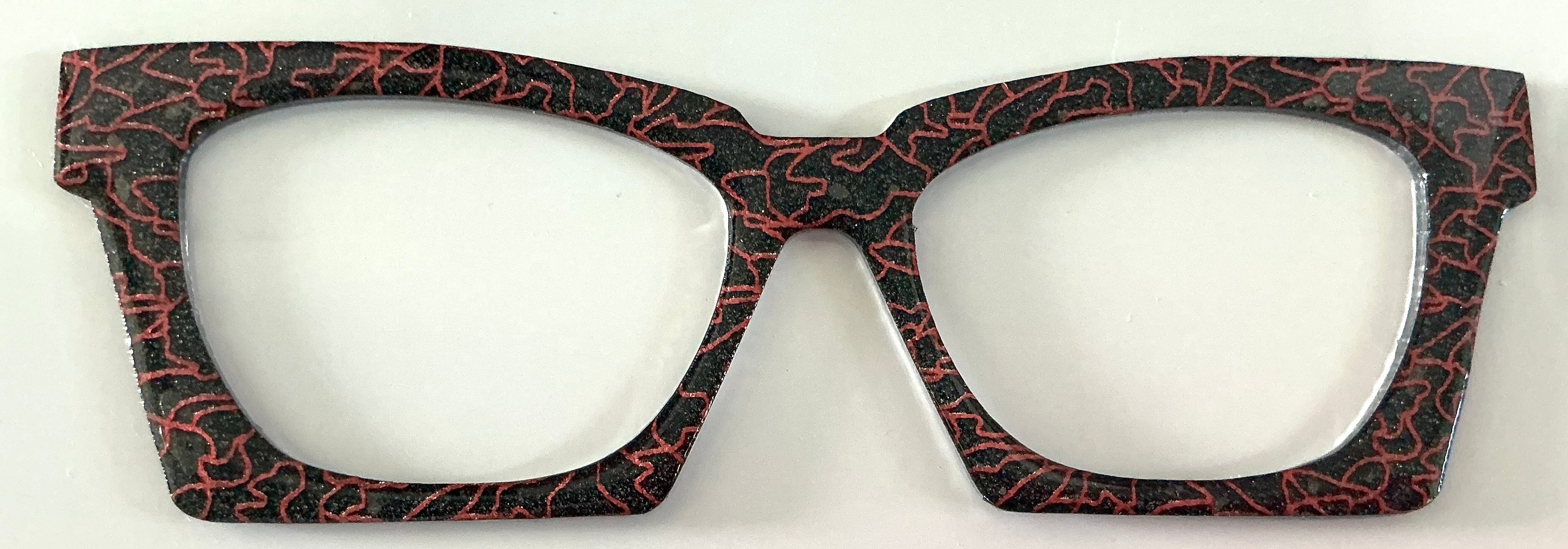 Wanda Case Topper; black with red squiggles