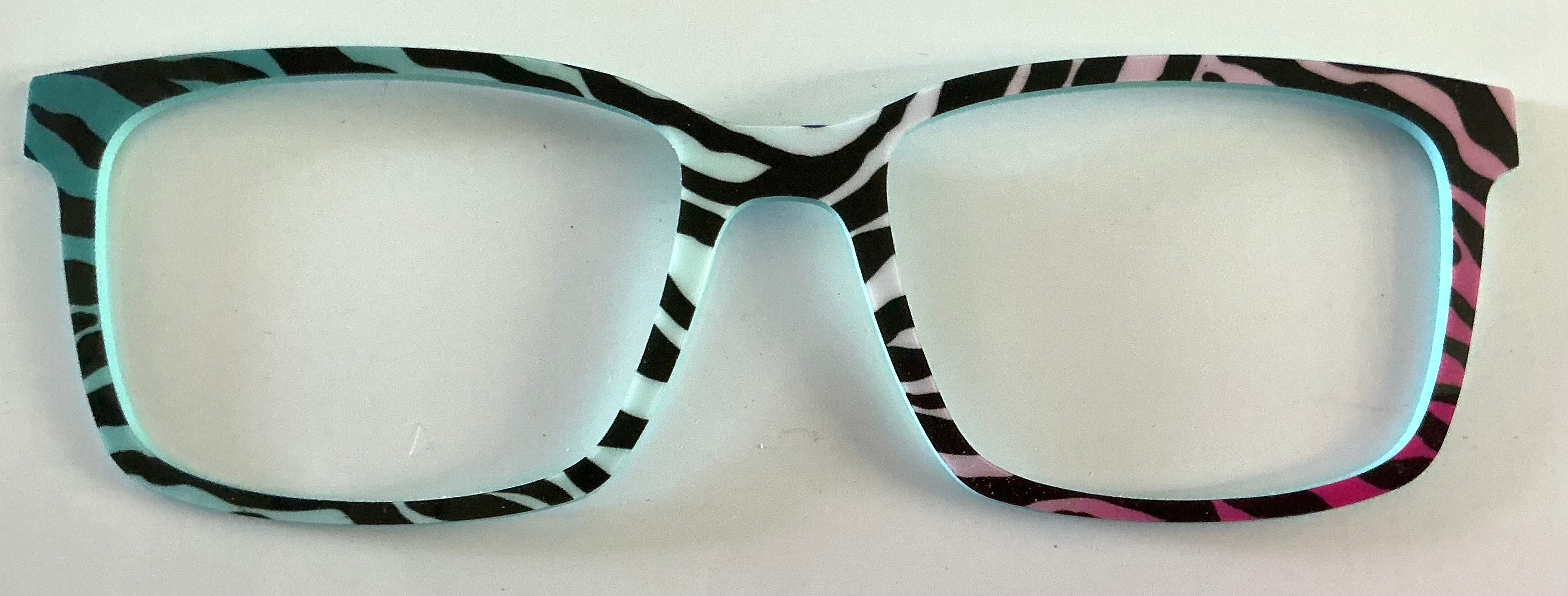 PAIR Kirby Topper; green/white/pink zebra fade