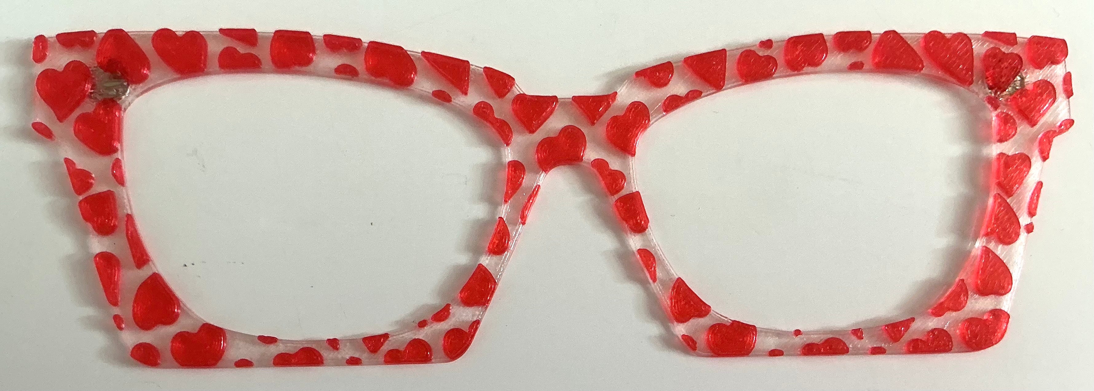 Wanda Case Topper; Busy Bee flexi; translucent with red hearts