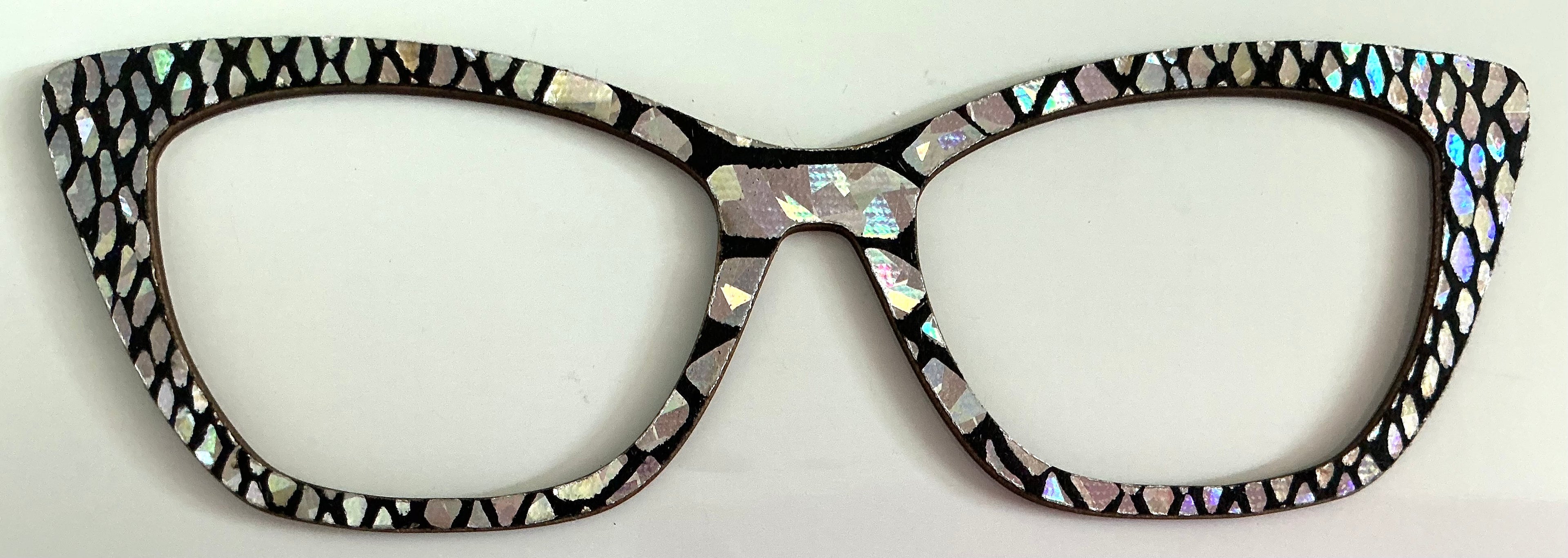 Wanda Topper; Laser Nonna; holographic silver and black scales