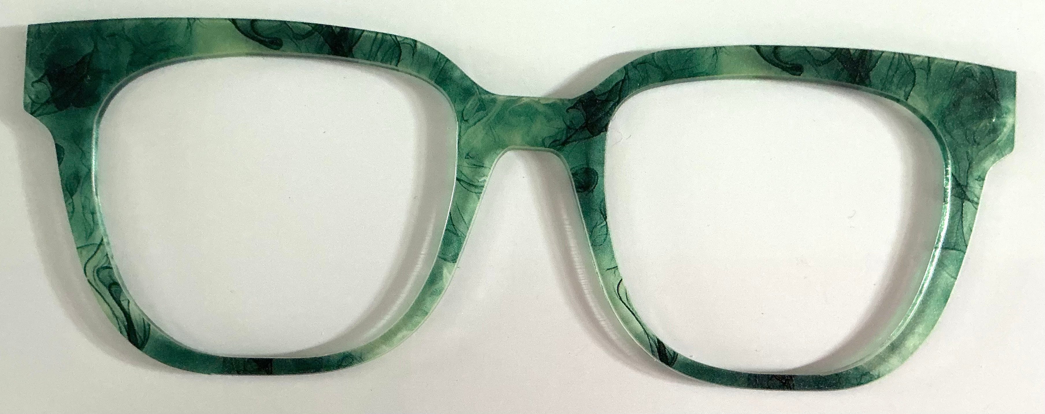 Murphy Topper; Kiki’s Crafty Designs; green smoke
