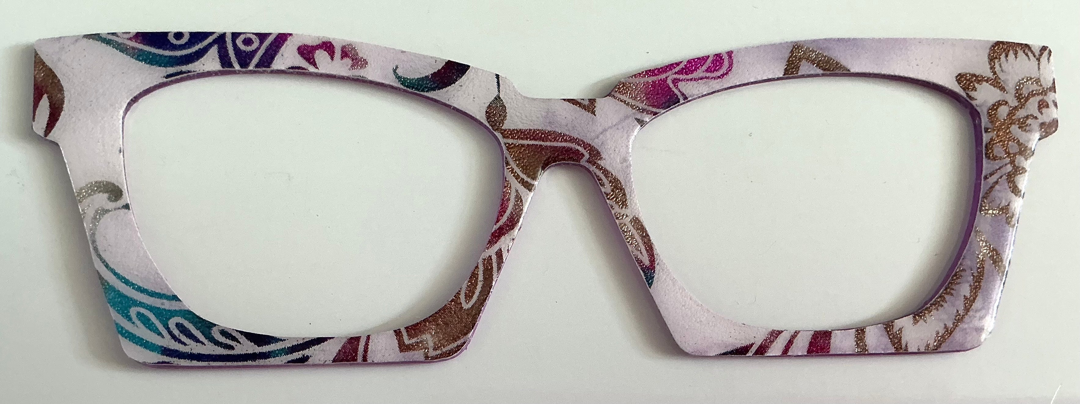 Wanda Case Topper; paisley shine