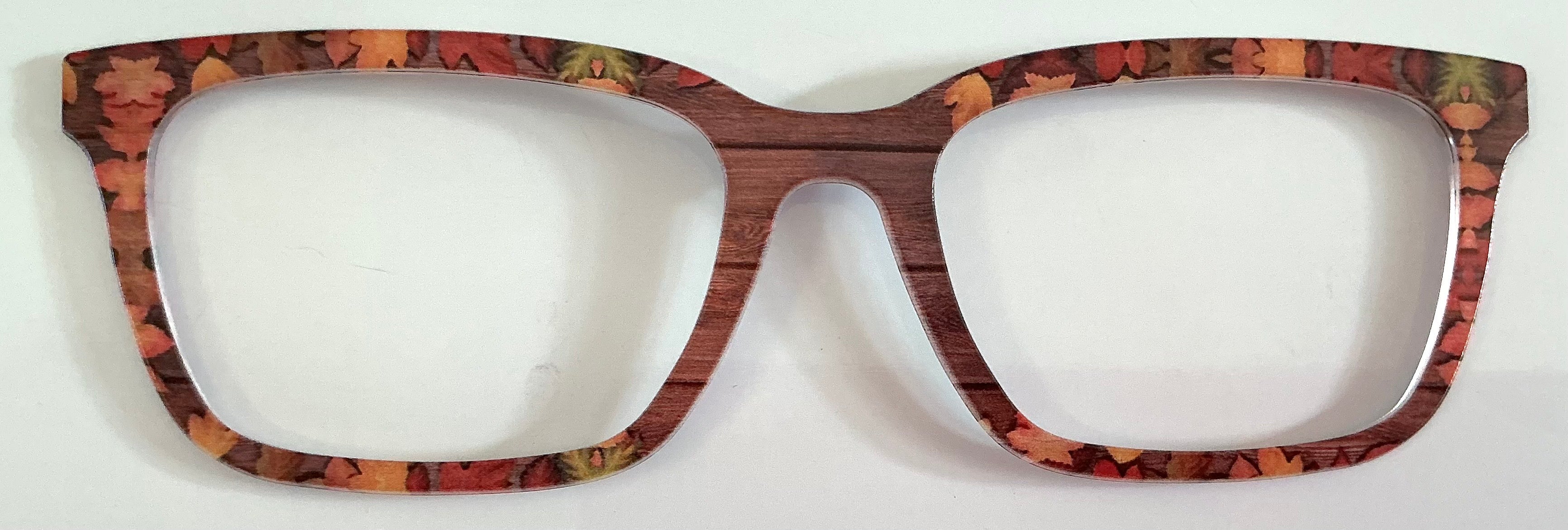 Larkin Topper; autumn leaves/wood plank vertical split
