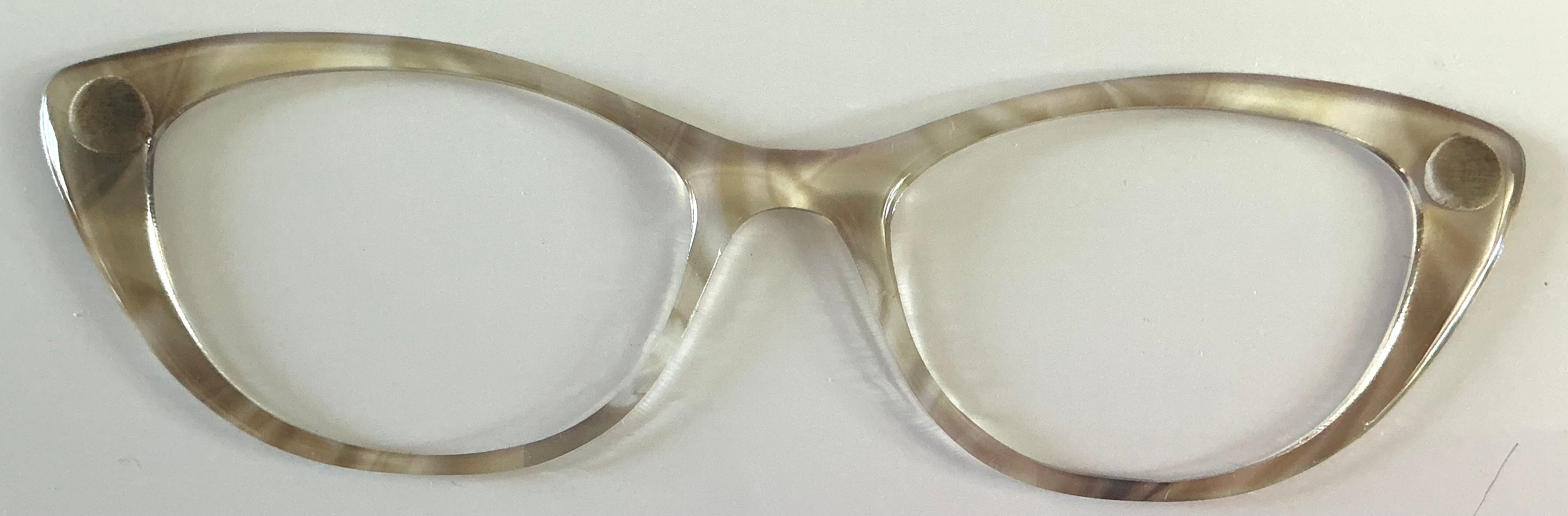 Ella Topper; semi-translucent tan swirls