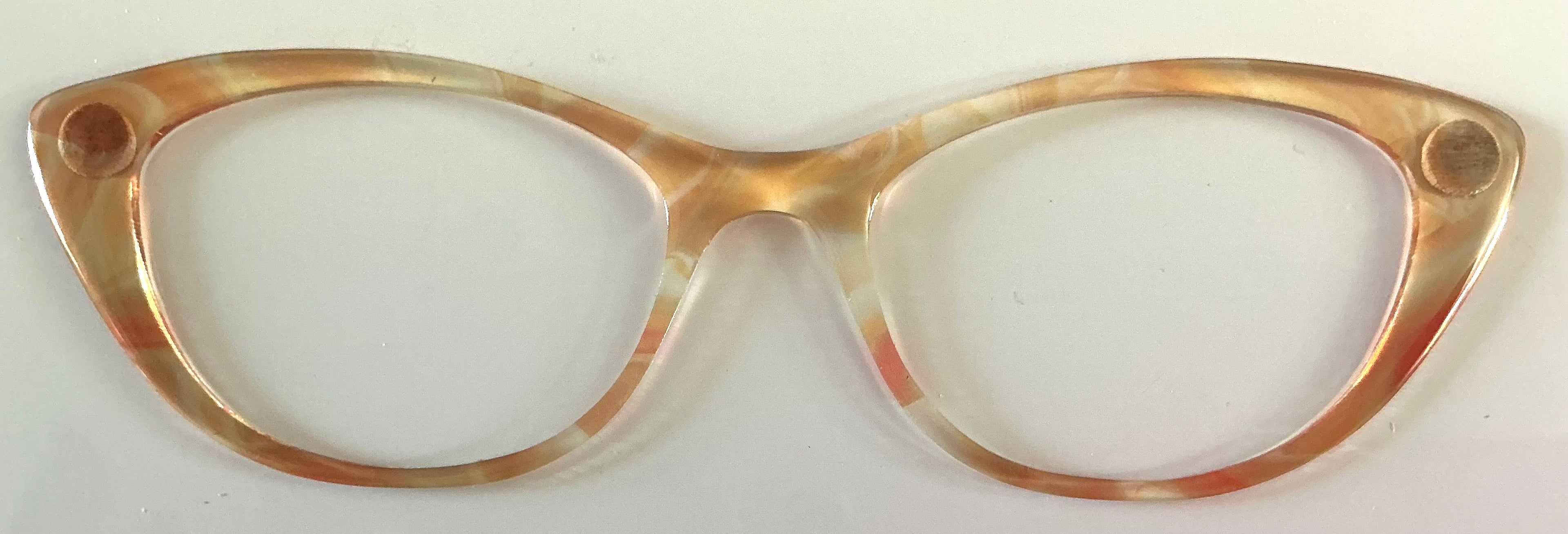 Ella Topper; semi-translucent gold swirls