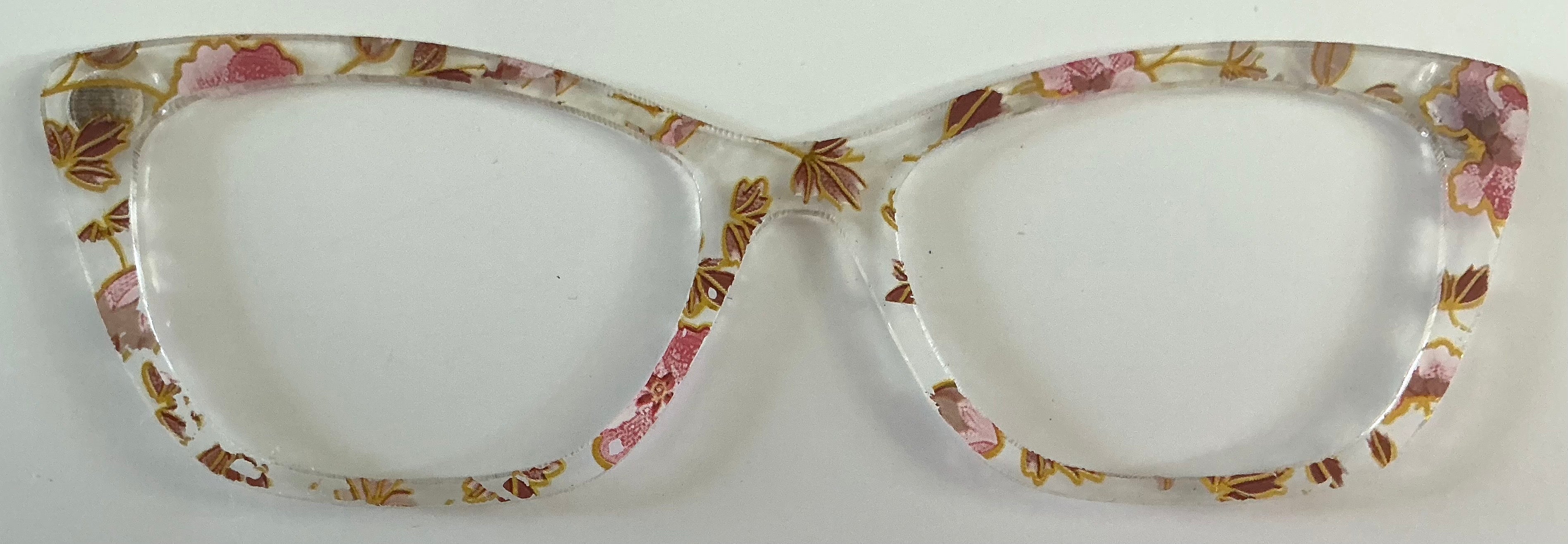 Wanda Topper; translucent leaves