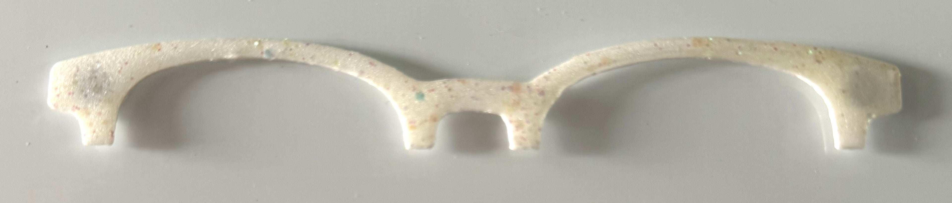 Reese Brow Topper; white glitter