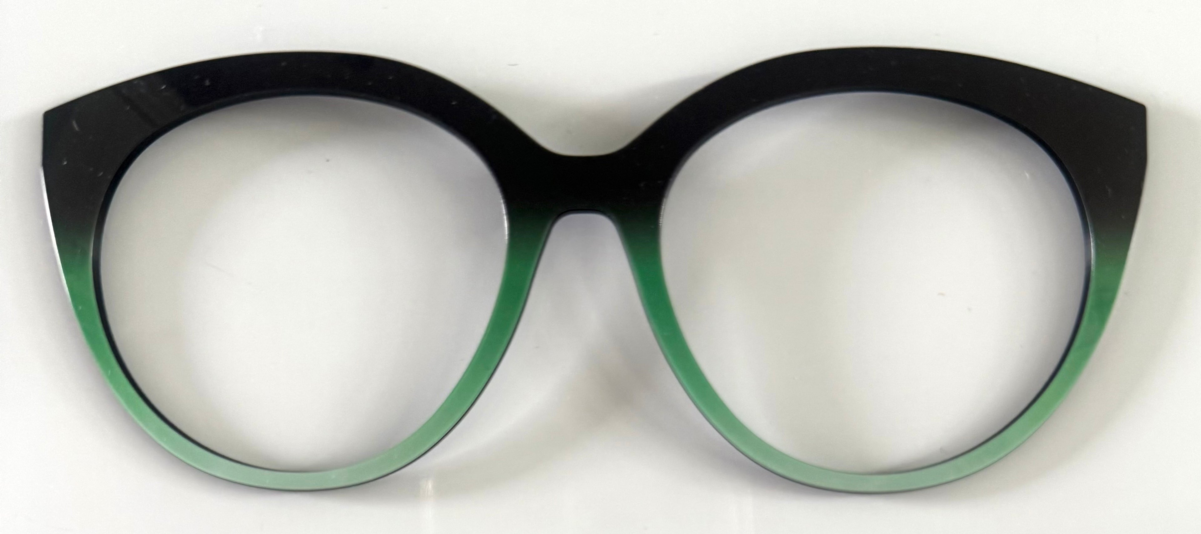 PAIR Zuri Topper; black to light green gradient