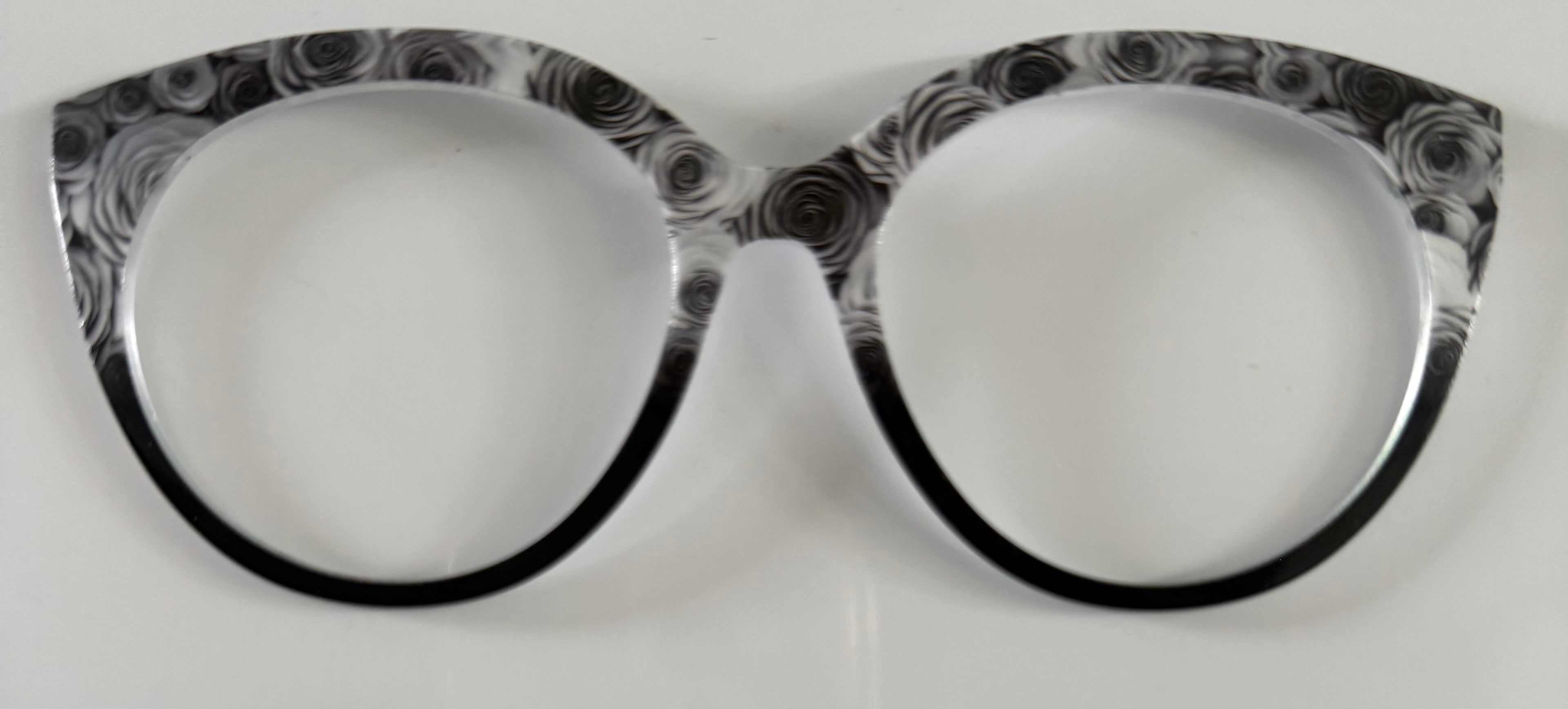 PAIR Zuri Topper; gray tone roses/ black fade