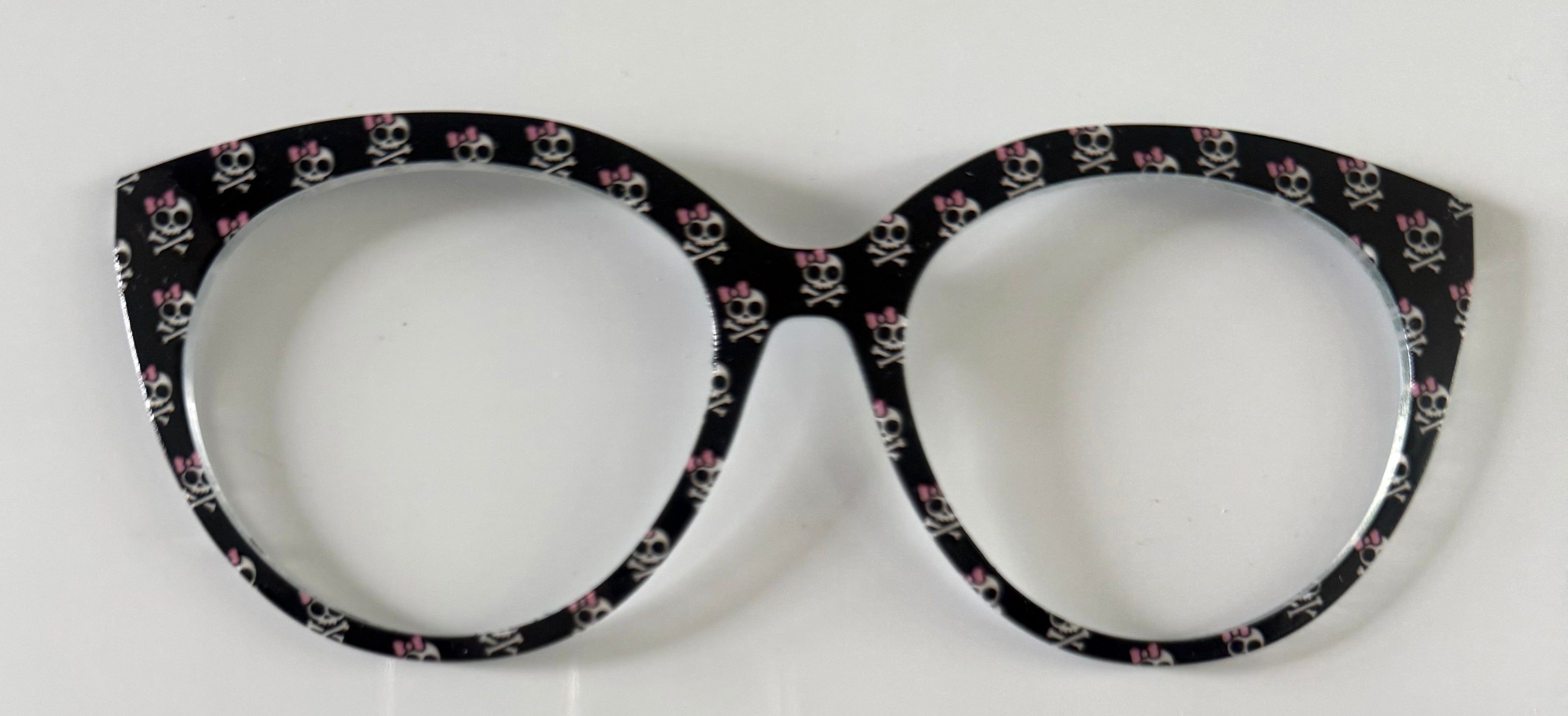 PAIR Zuri Topper; skulls and cross bones with bows