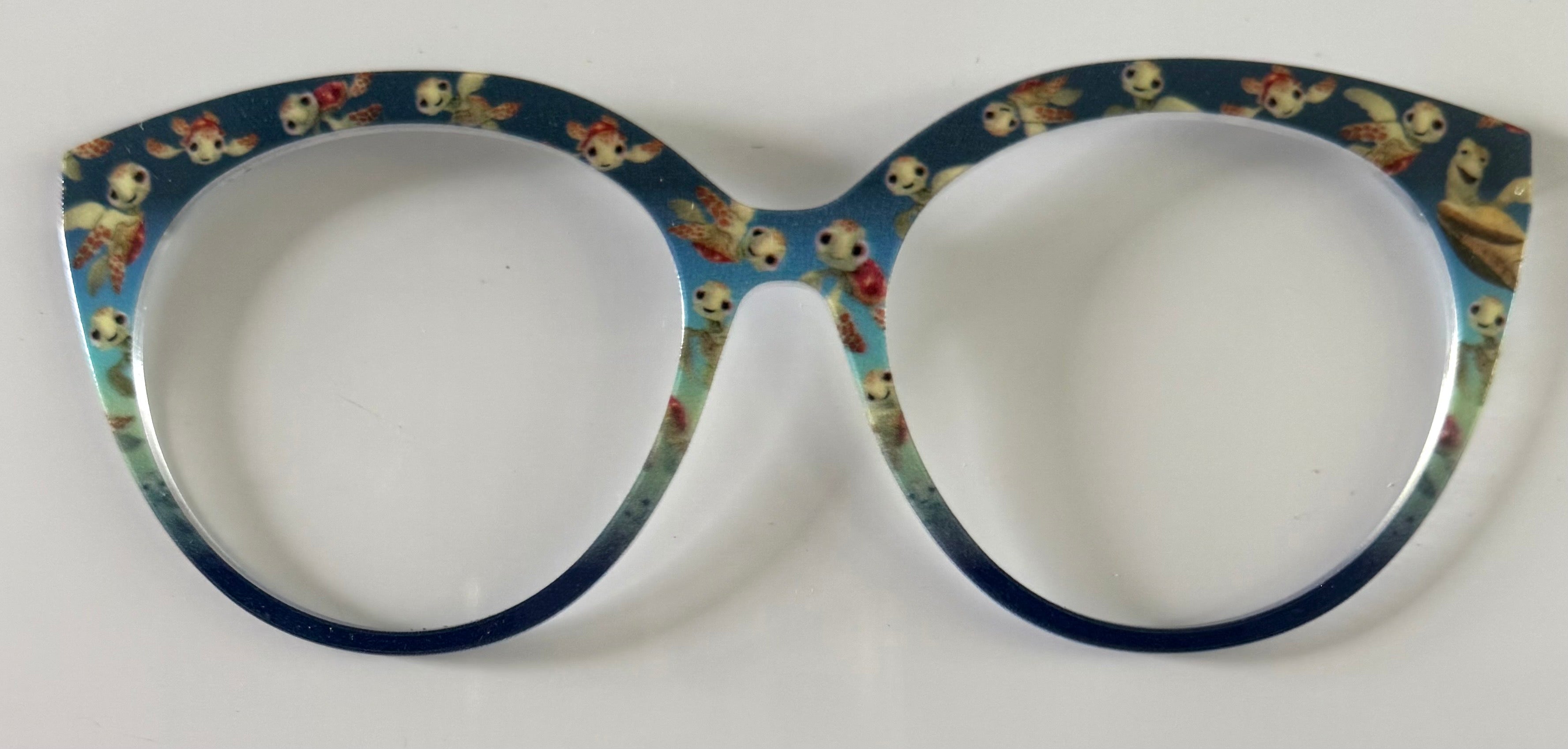 PAIR Zuri Topper; Finding Nemo Turtles
