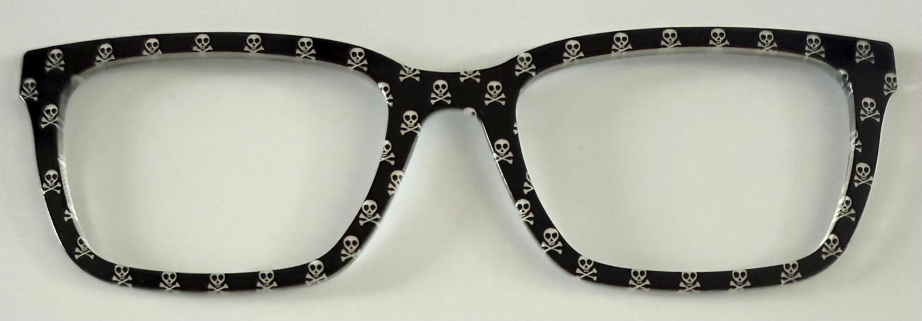 PAIR Larkin Topper; skull and crossbones
