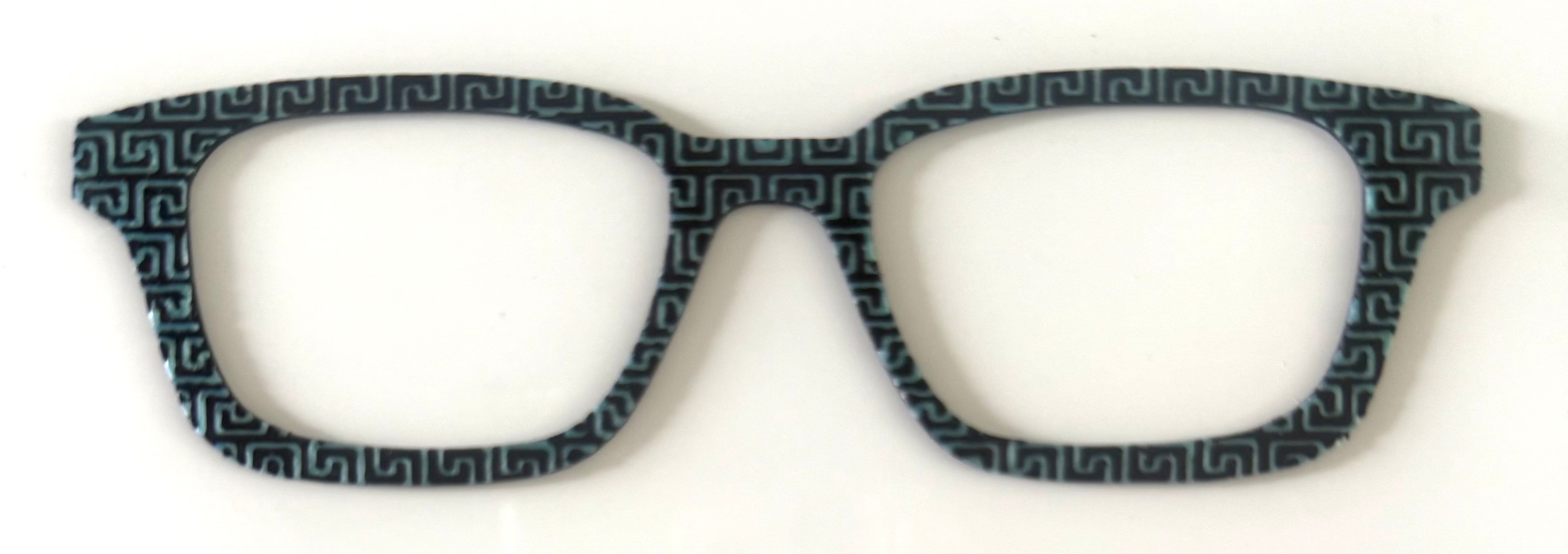 Finley Topper; Busy Bee; light blue and black geometric pattern