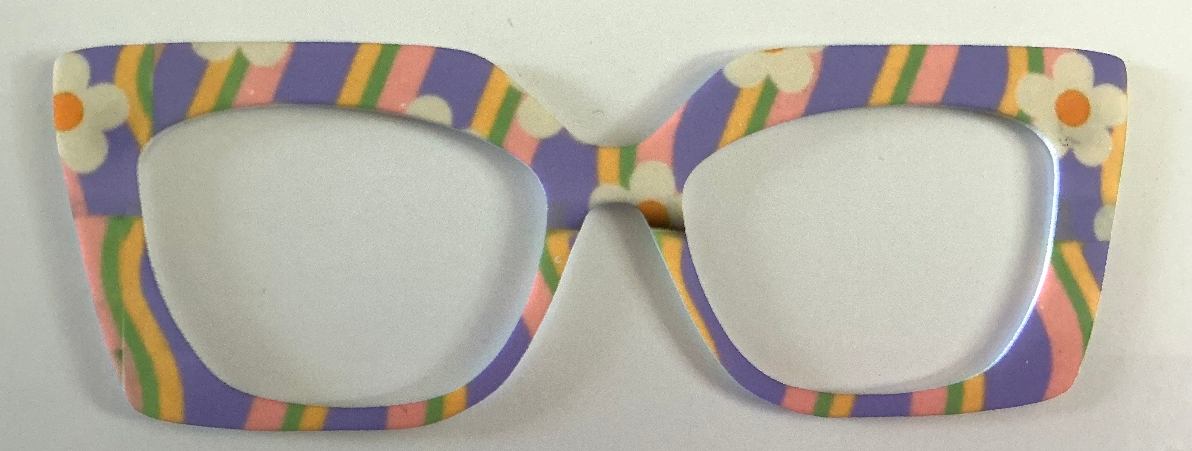 Wanda Topper; hybrid; pastel diagonal stripes with daisies; **oops