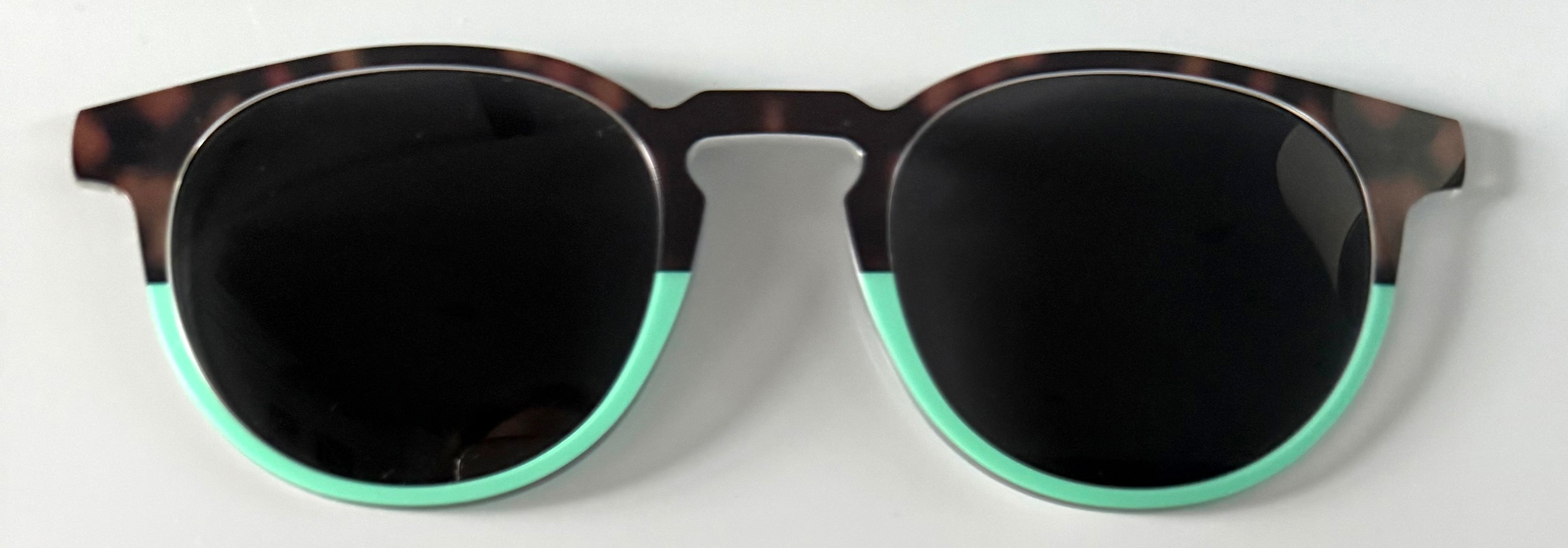 PAIR Soto Topper; polarized matcha split tortoise sun topper