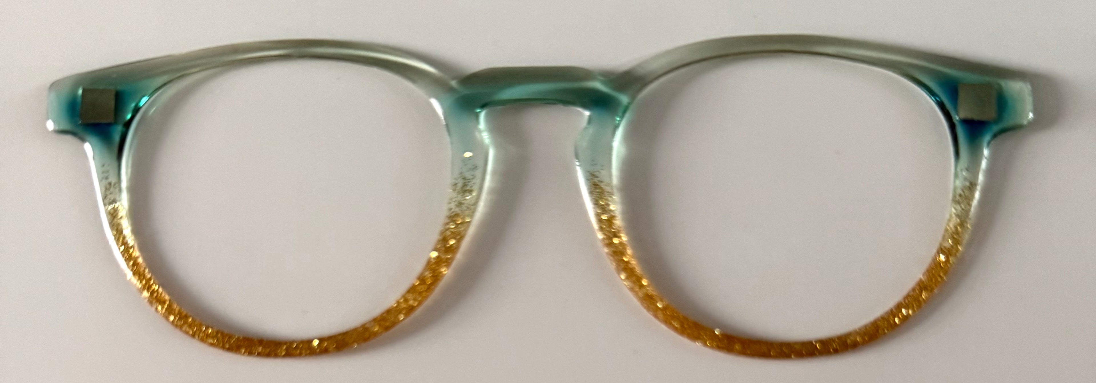 Soto Topper; Topp Designs by Allison; teal/gold glitter fade