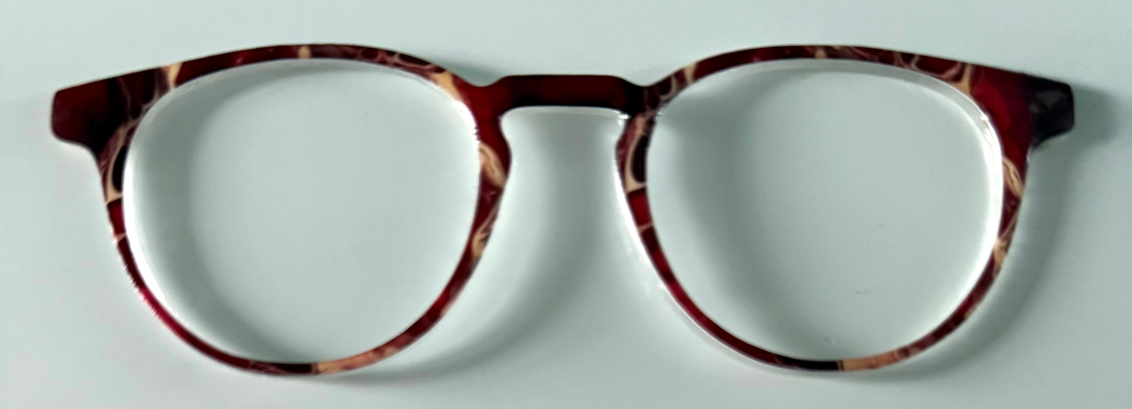 Soto Topper; dark red and cream swirls; resined (Copy)