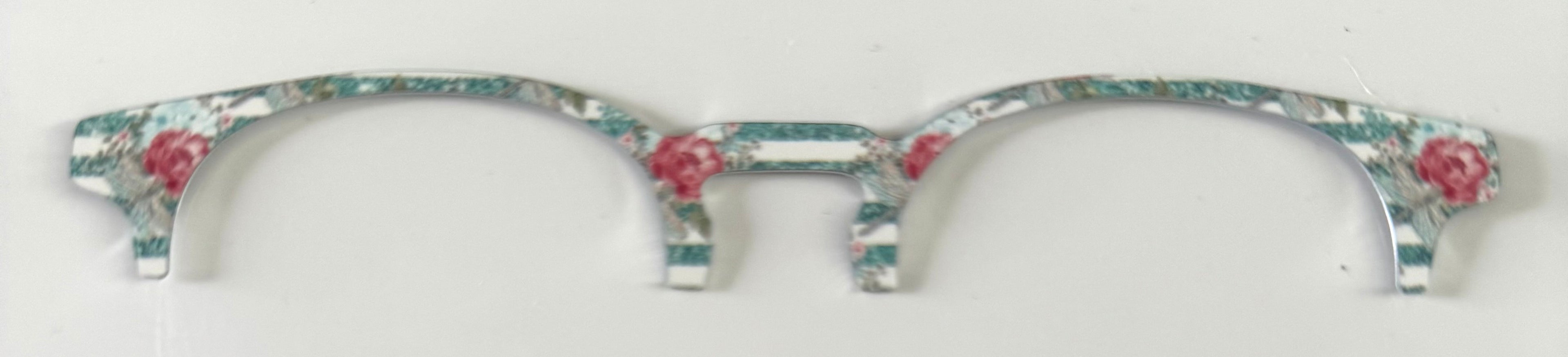 Soto Brow Topper; roses on green and white stripes