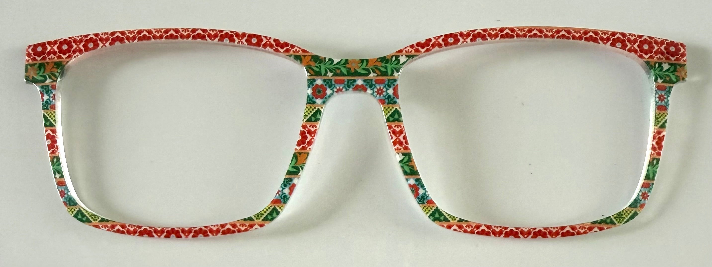 PAIR Kirby Topper; red and green geometric design