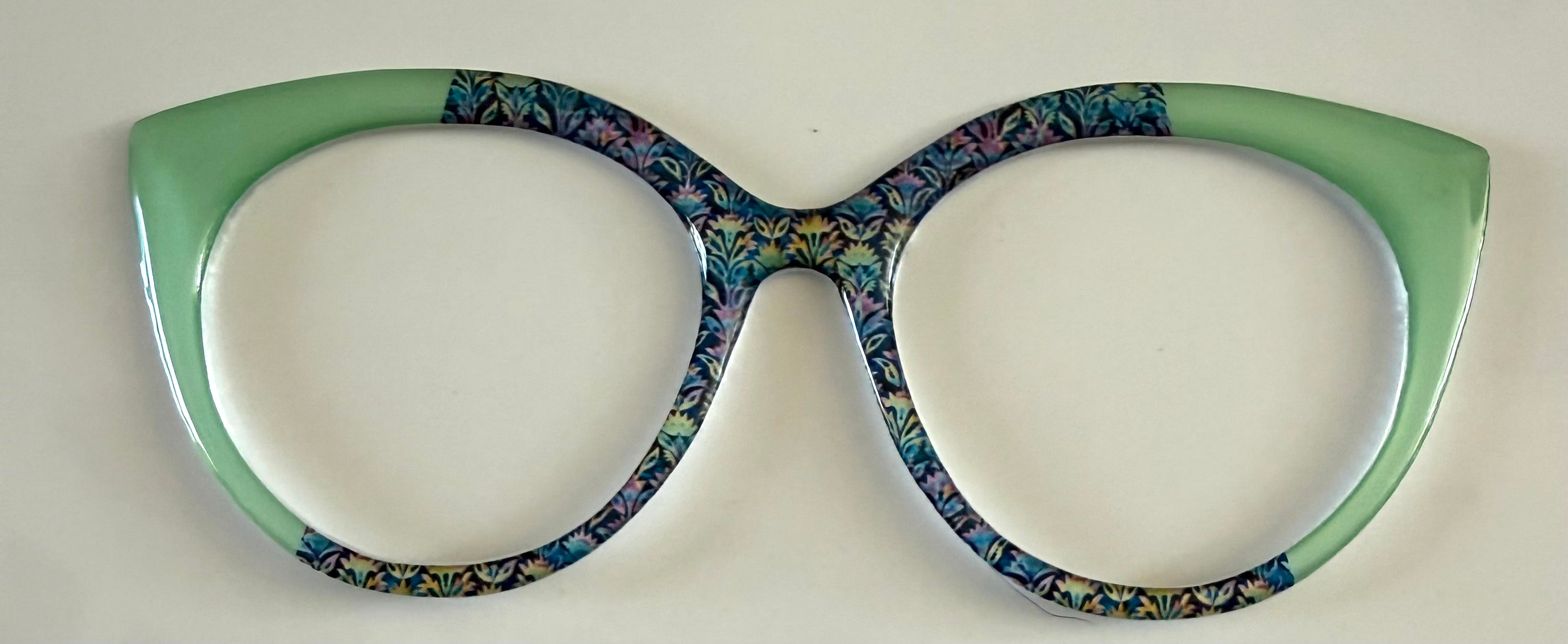 NEW Zuri Topper; Framfetti; geometric design/aqua vertical fade