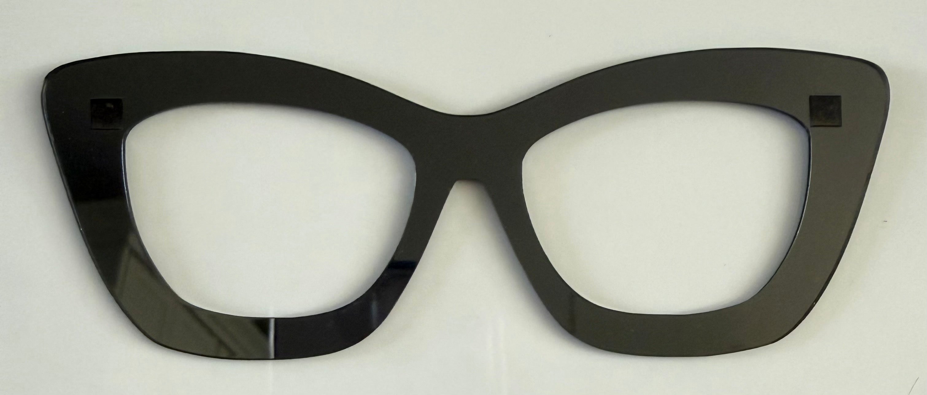 Wanda Topper; charcoal mirror stacker