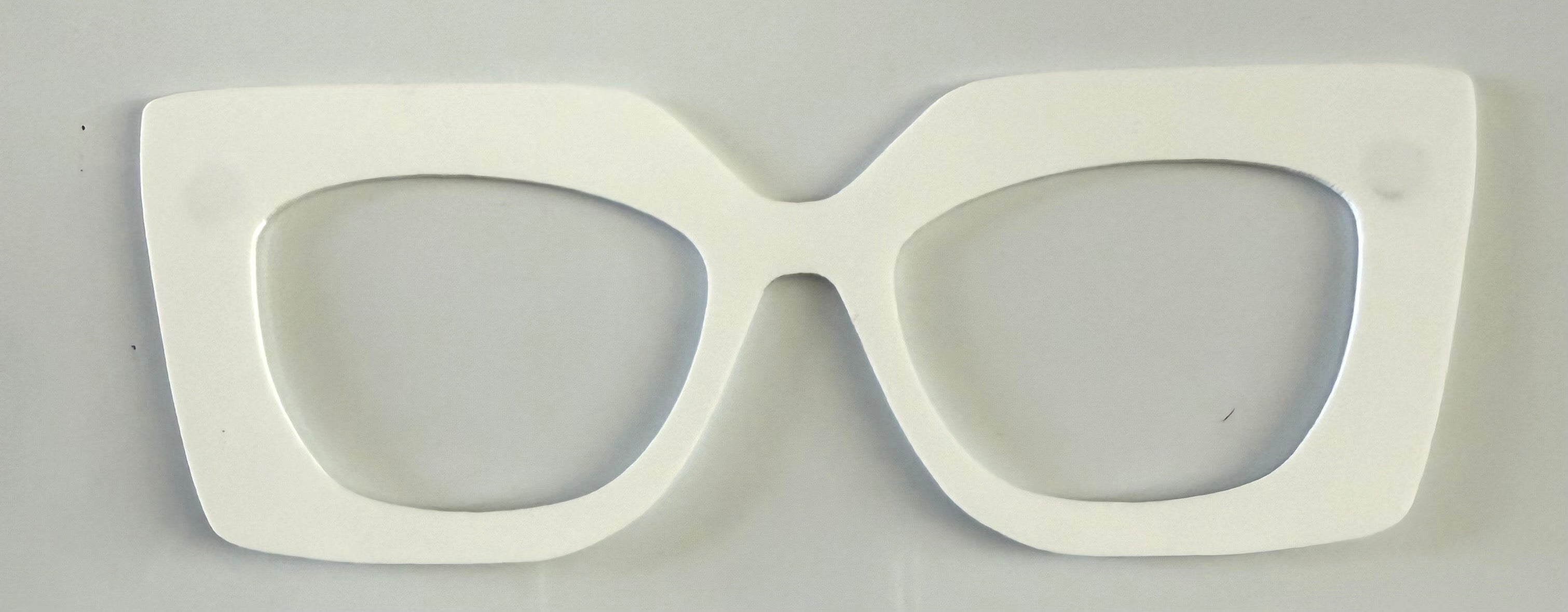 Wanda Hybrid Topper; white stacker