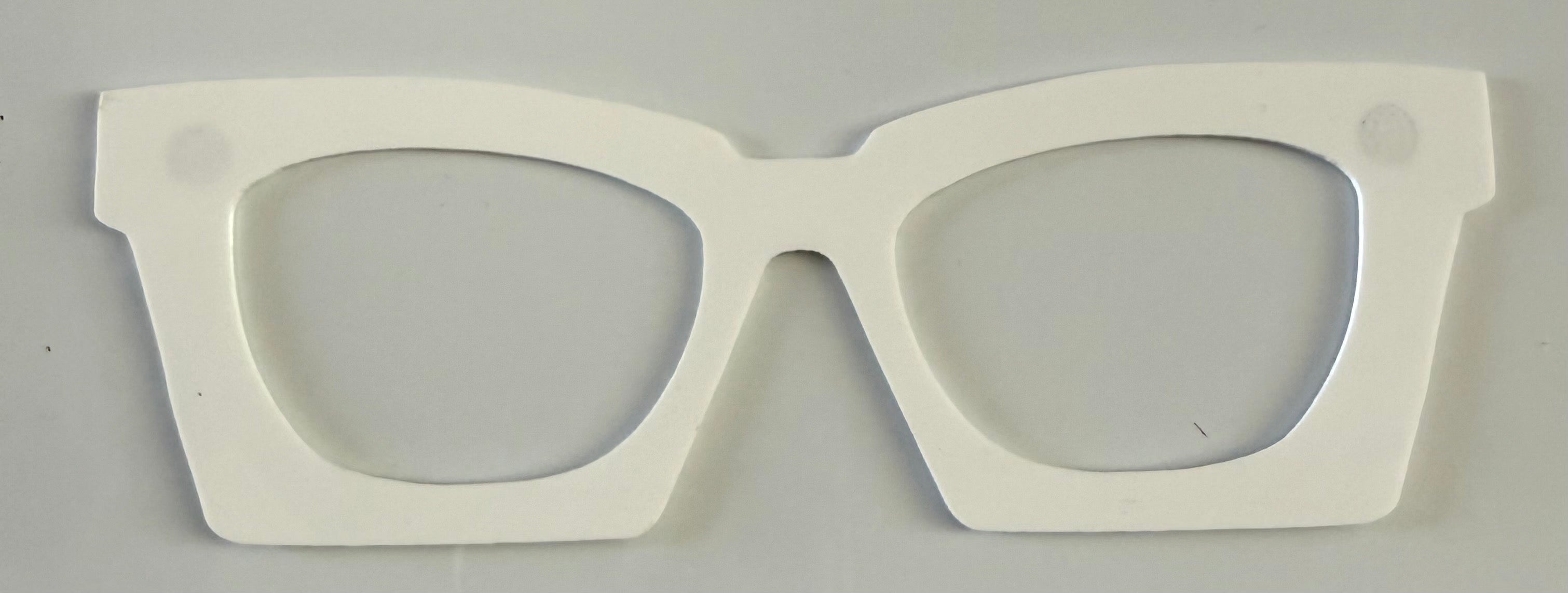 Wanda Case Topper; white stacker