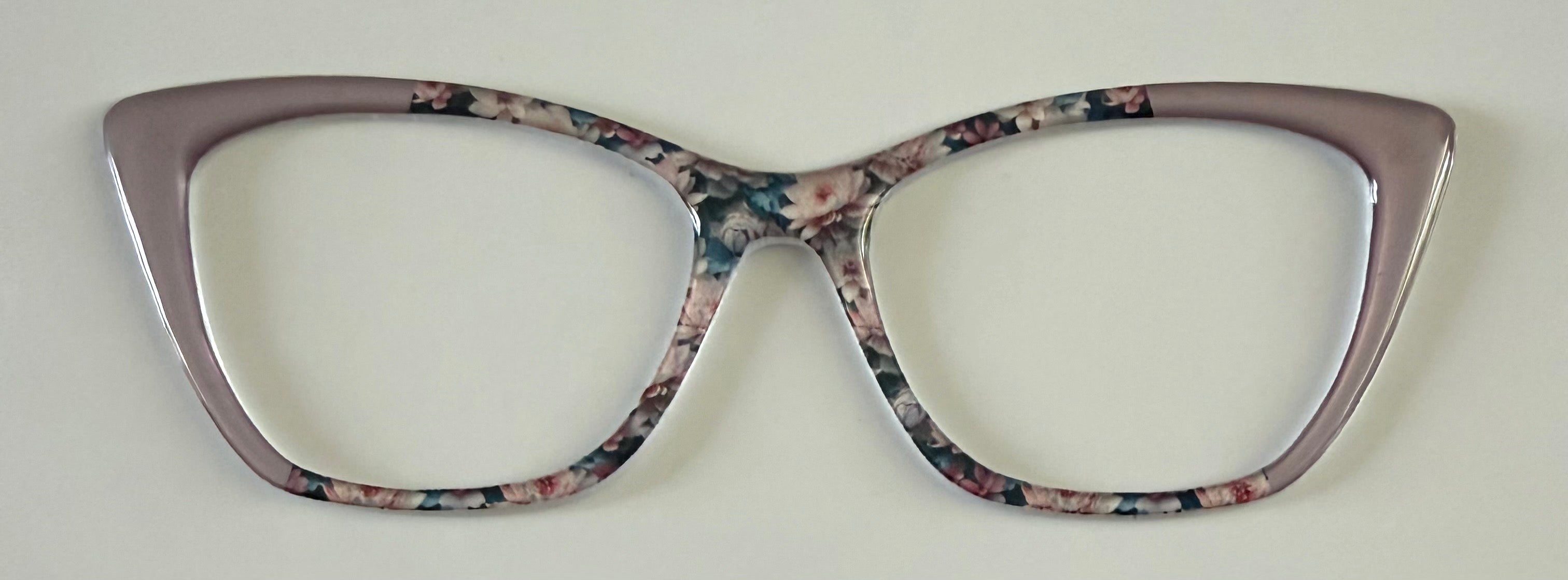 Wanda Topper; Framefetti; floral design to purple/gray vertical split