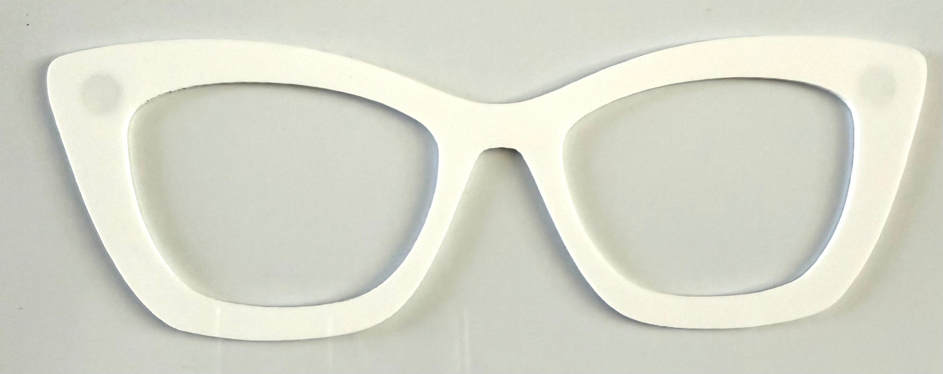 Wanda Topper; white stacker